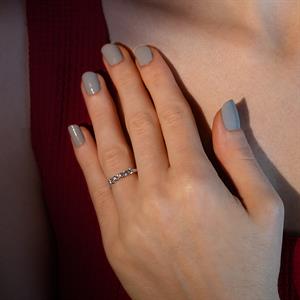 G Renk 0.25 Karat Pırlanta Beştaş Yüzük - IDL Sertifikalı