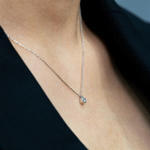 G Renk 0,10 Karat Pırlanta Tektaş Kolye