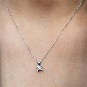 G Renk 0,25 Karat Pırlanta Tektaş Kolye