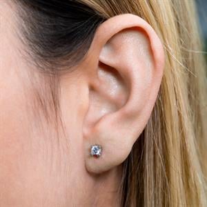 G Renk 0,30 Karat Pırlanta Tektaş Küpe