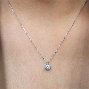 G Renk 0,40 Karat Pırlanta Tektaş Kolye