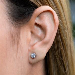 G Renk 0,80 Karat Pırlanta Tektaş Küpe