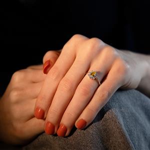 Pırlanta Damla Sitrin Baget Taşlı Yüzük