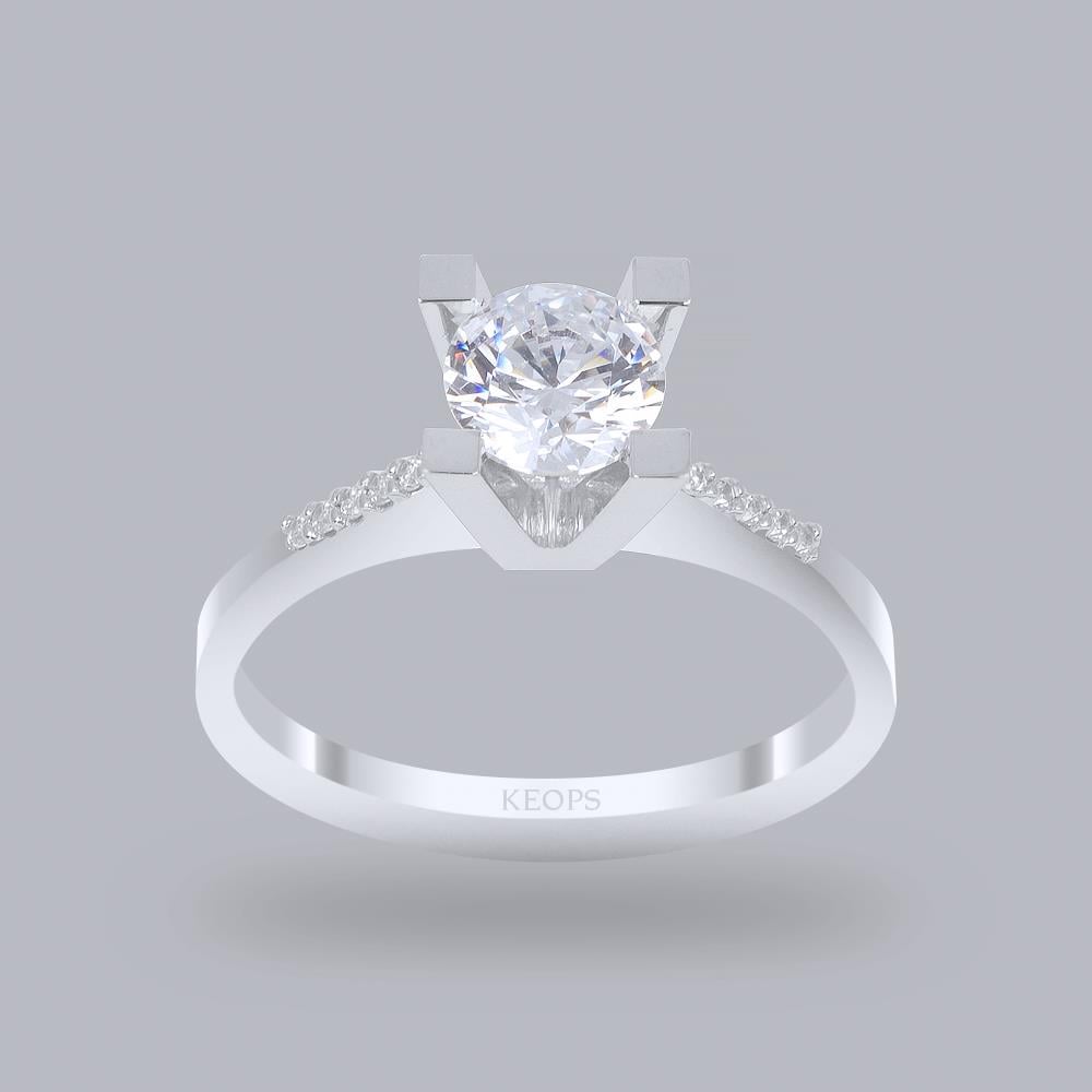 E Renk 0.70 Karat Pırlanta Tektaş Yüzük