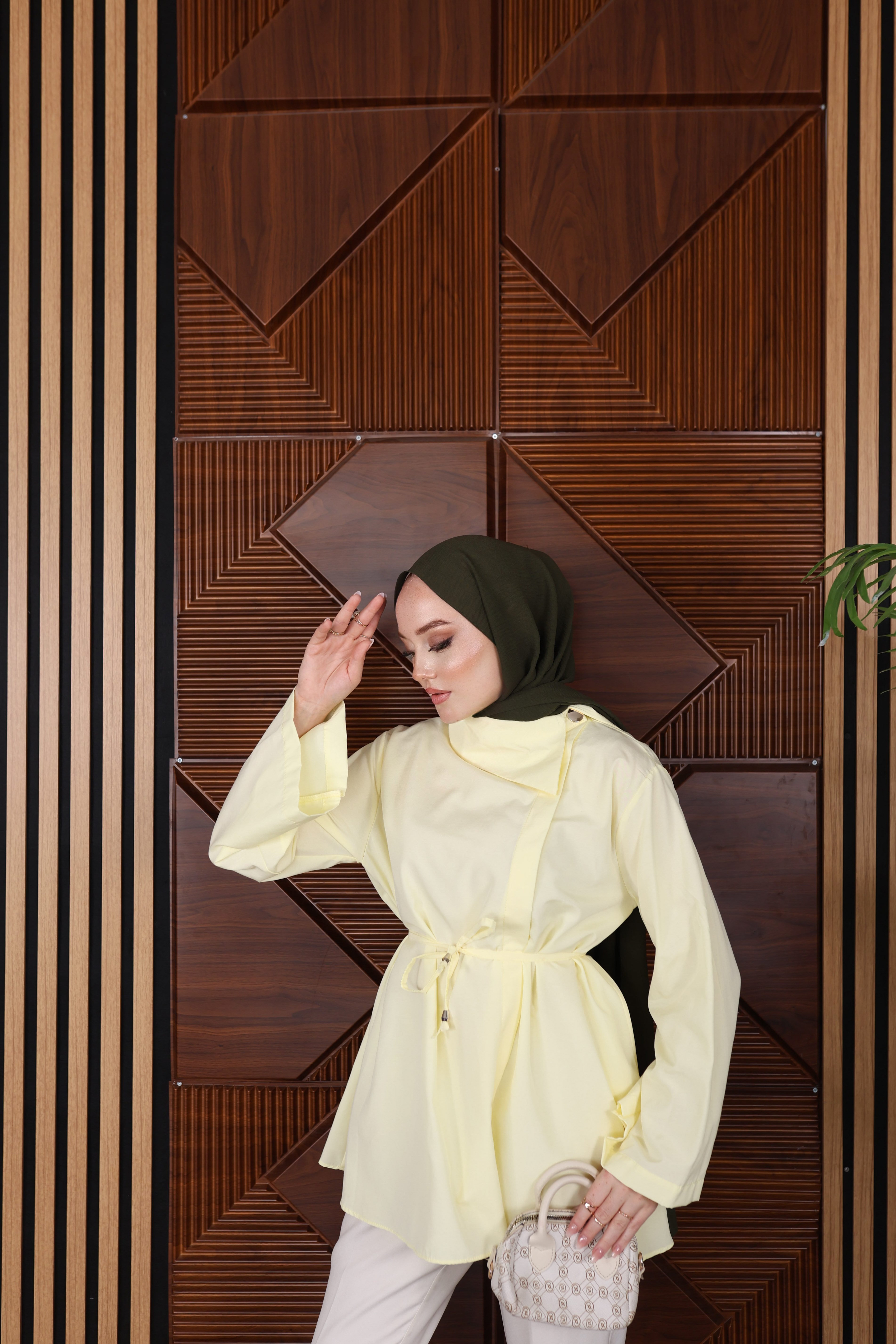 Yan Patlı Gold Düğmeli Tunik 