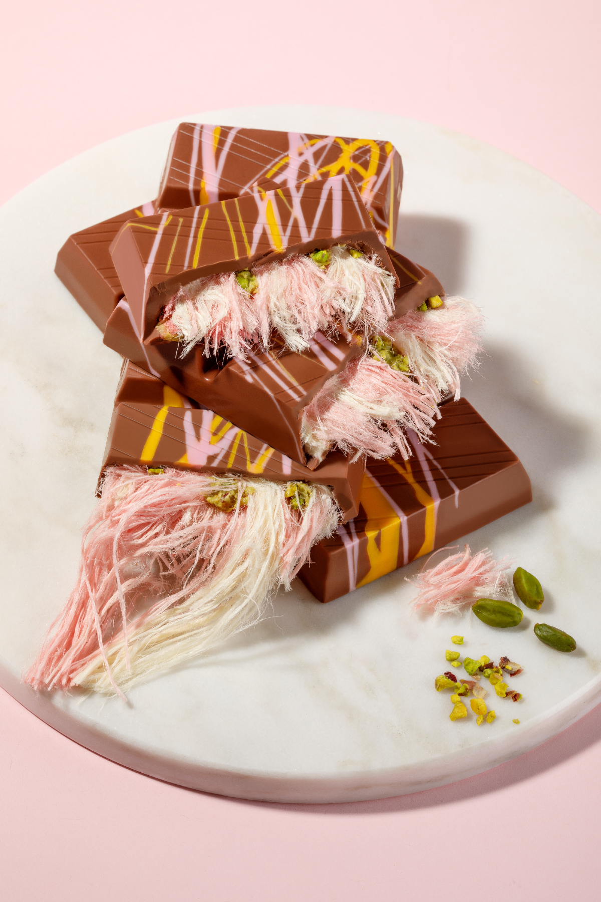 Angel Hair Milk Chocolate Filled with Pistachios and Cotton Candy 170 Gr.