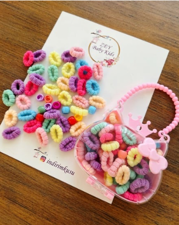 HELLO KİTTY ÇANTALI LASTİK TOKA SET