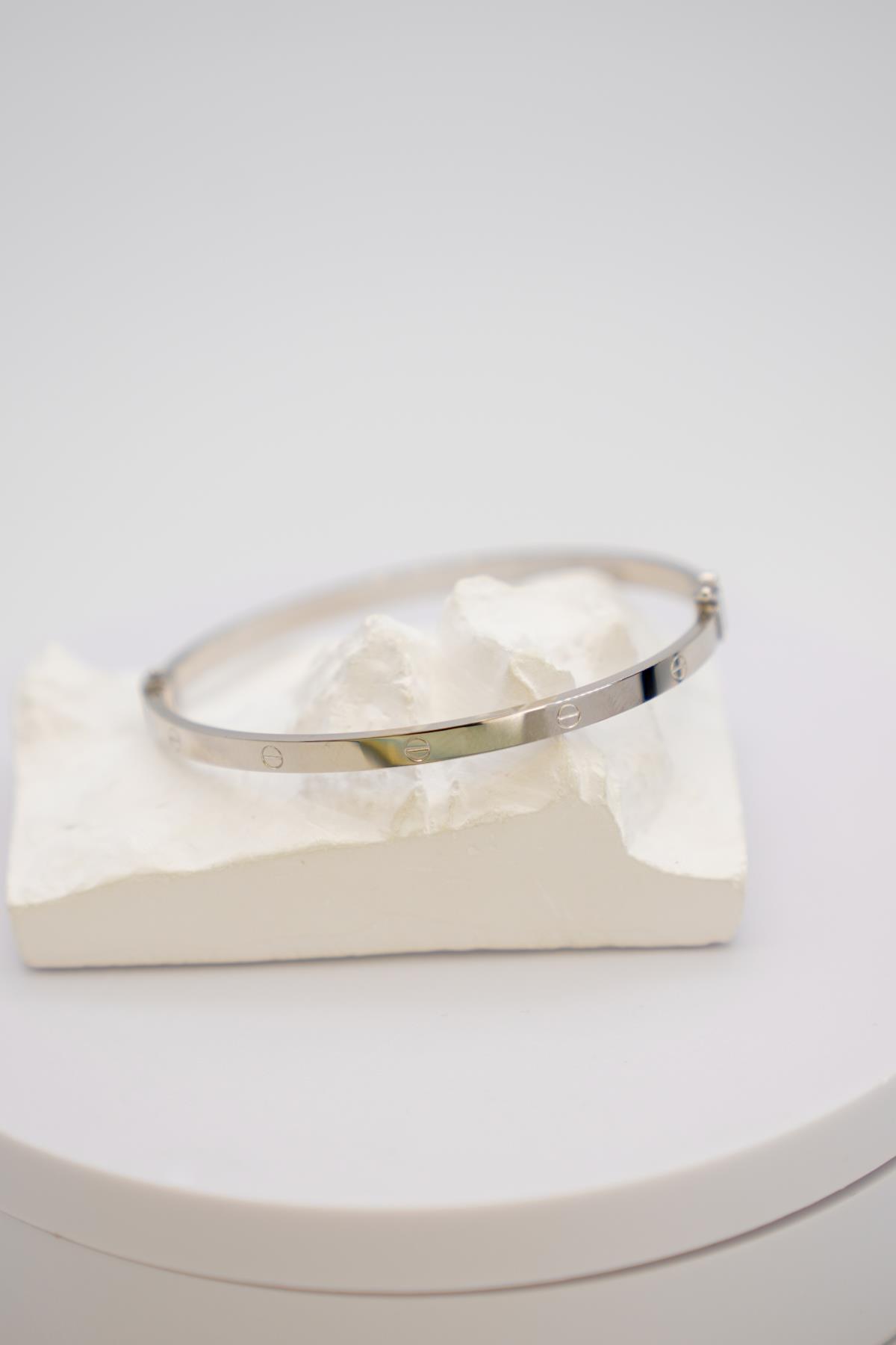 14 Ayar Beyaz Altın Kadın Bilezik – Vidalı Formda Minimal ve Zamansız Tasarım, Hafif Model