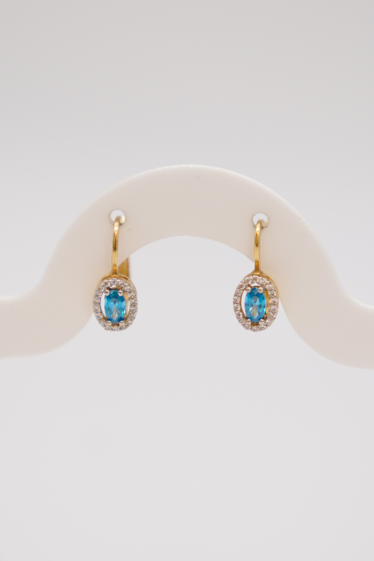 14 Ayar Sarı Altın Topaz Taşlı Oval Kesim Kadın Küpe