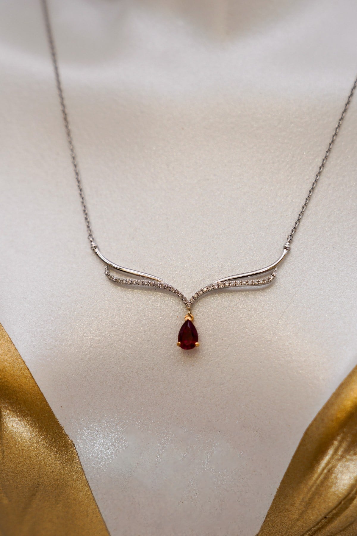 Fantasy Diamond Necklace with Ruby Stone 18 Carat