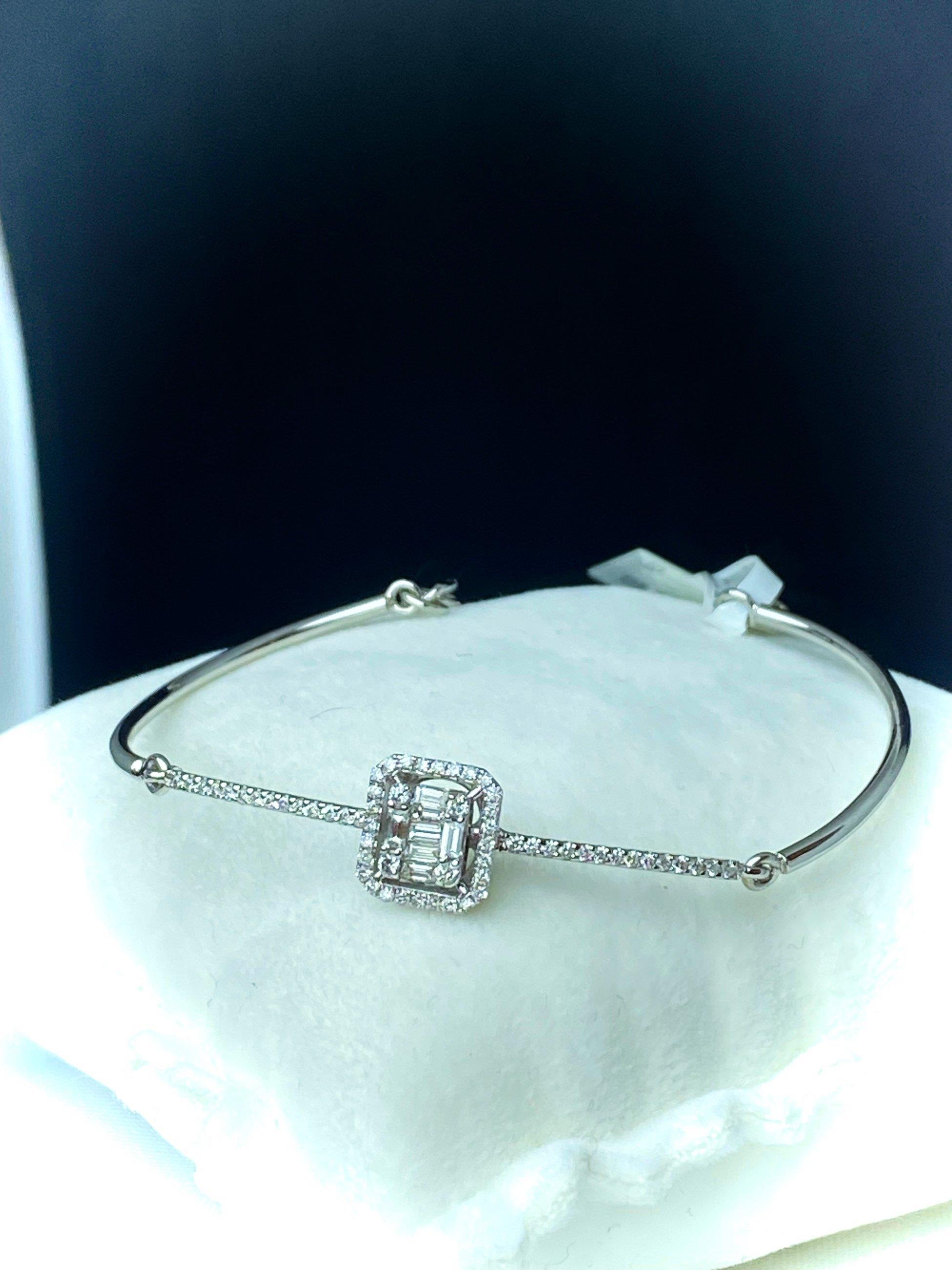 Baguette Stone Diamond Bracelet 14 Carat