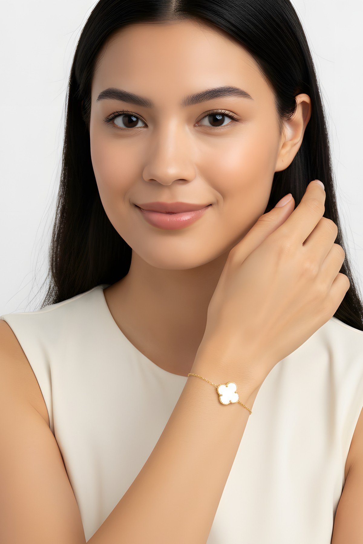 Vancleff Bracelet 14 Carat