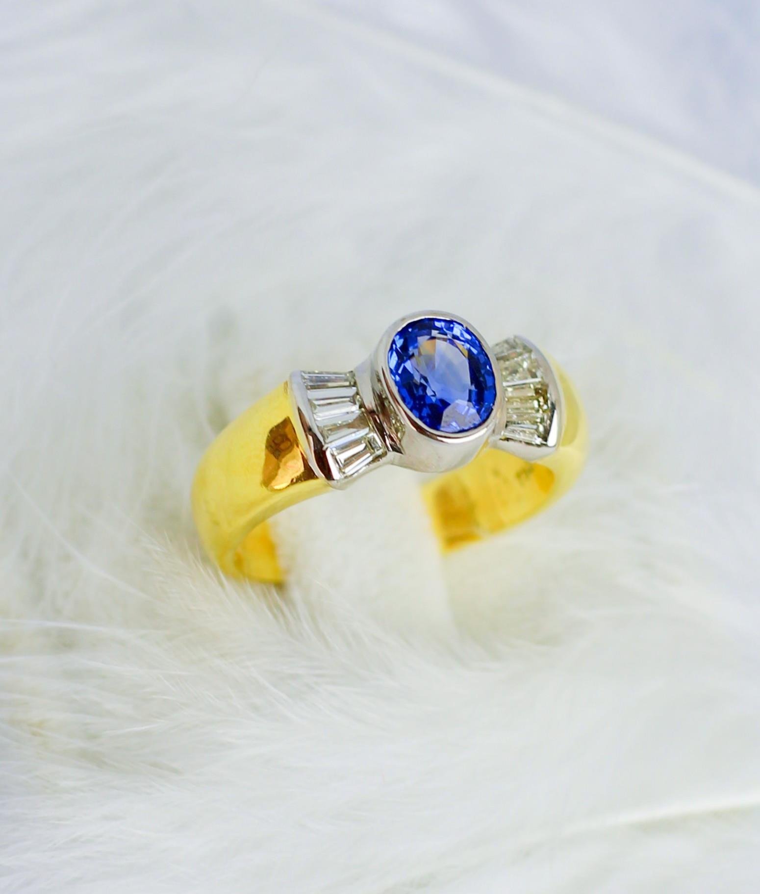 Diamond Stone Sapphire Ring 18 Carat