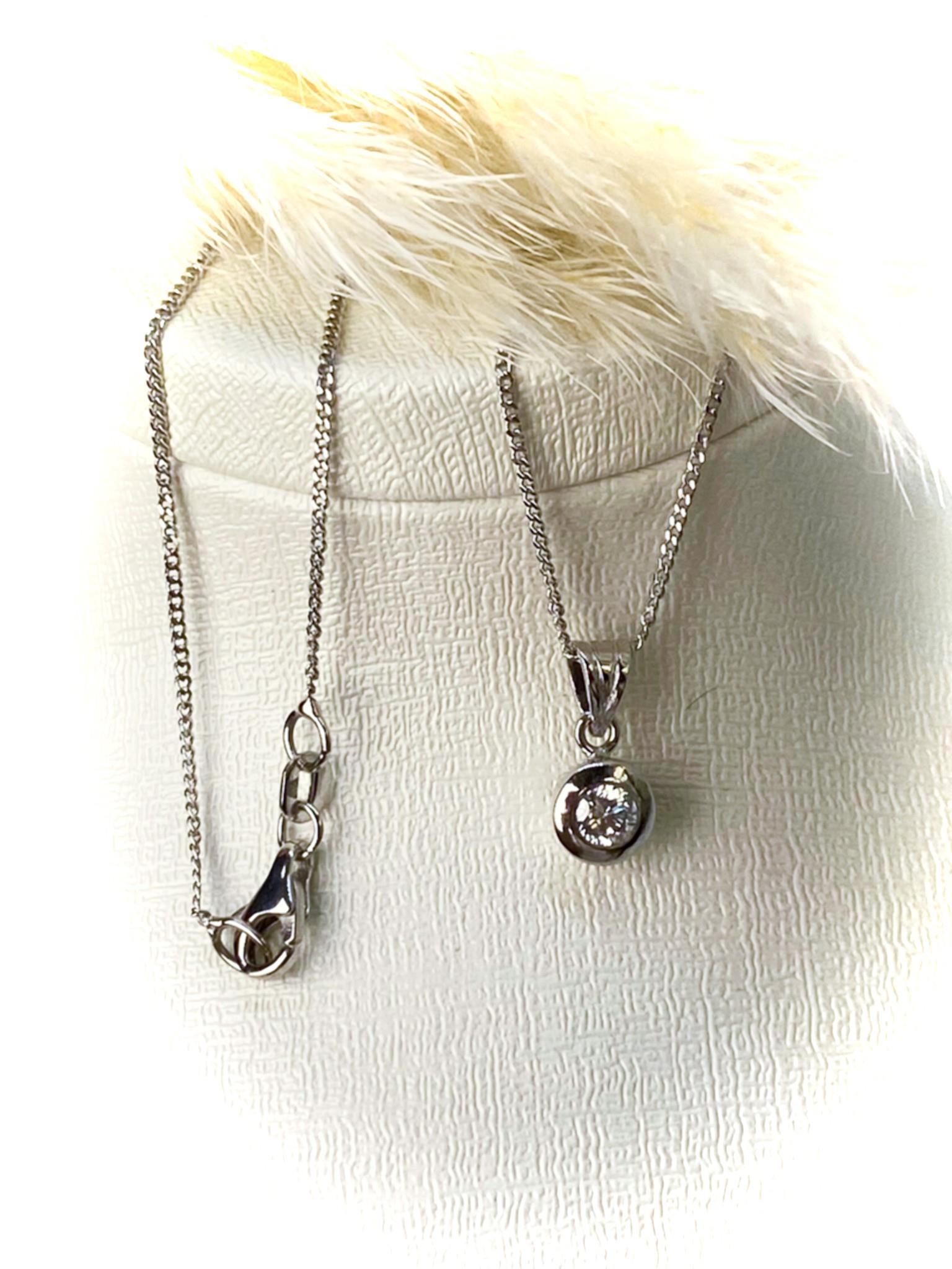 Diamond Solitaire Necklace 14 Carat