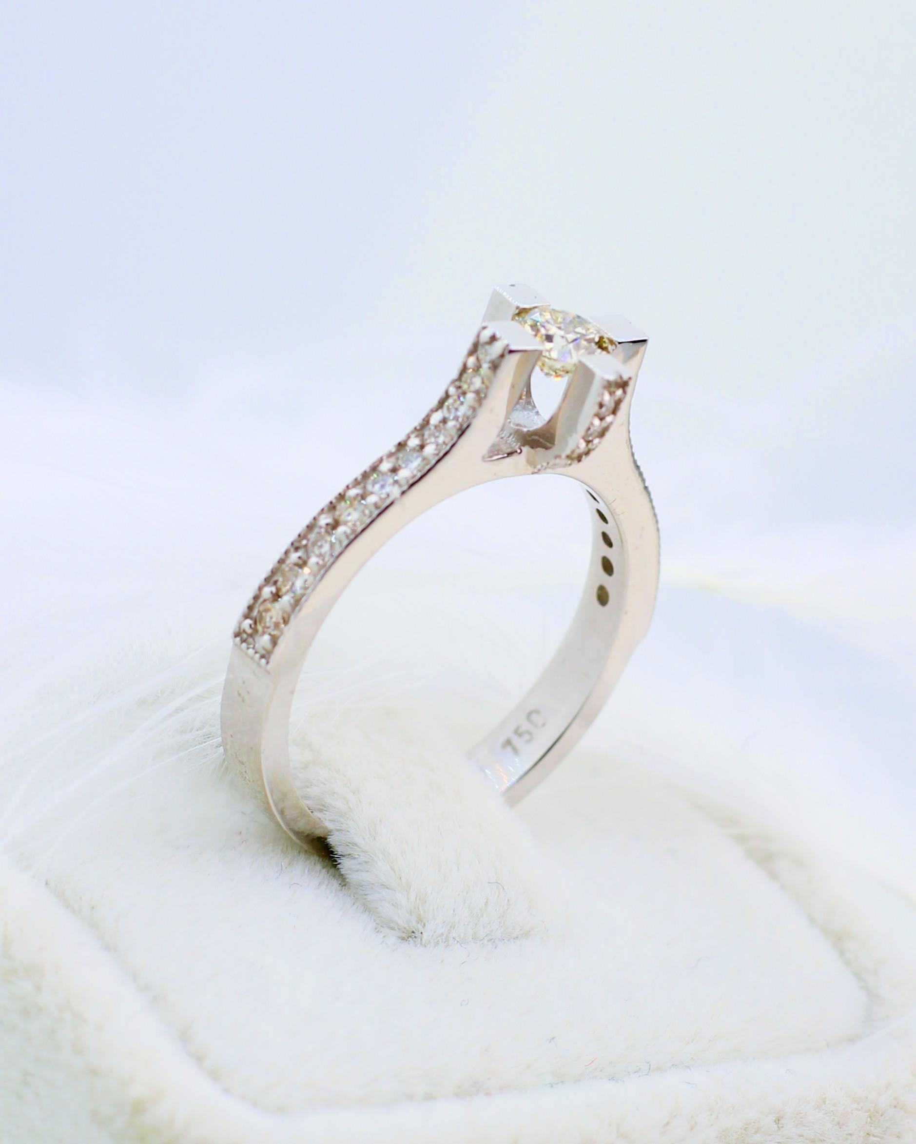 Diamond Solitaire Ring 14 Carat
