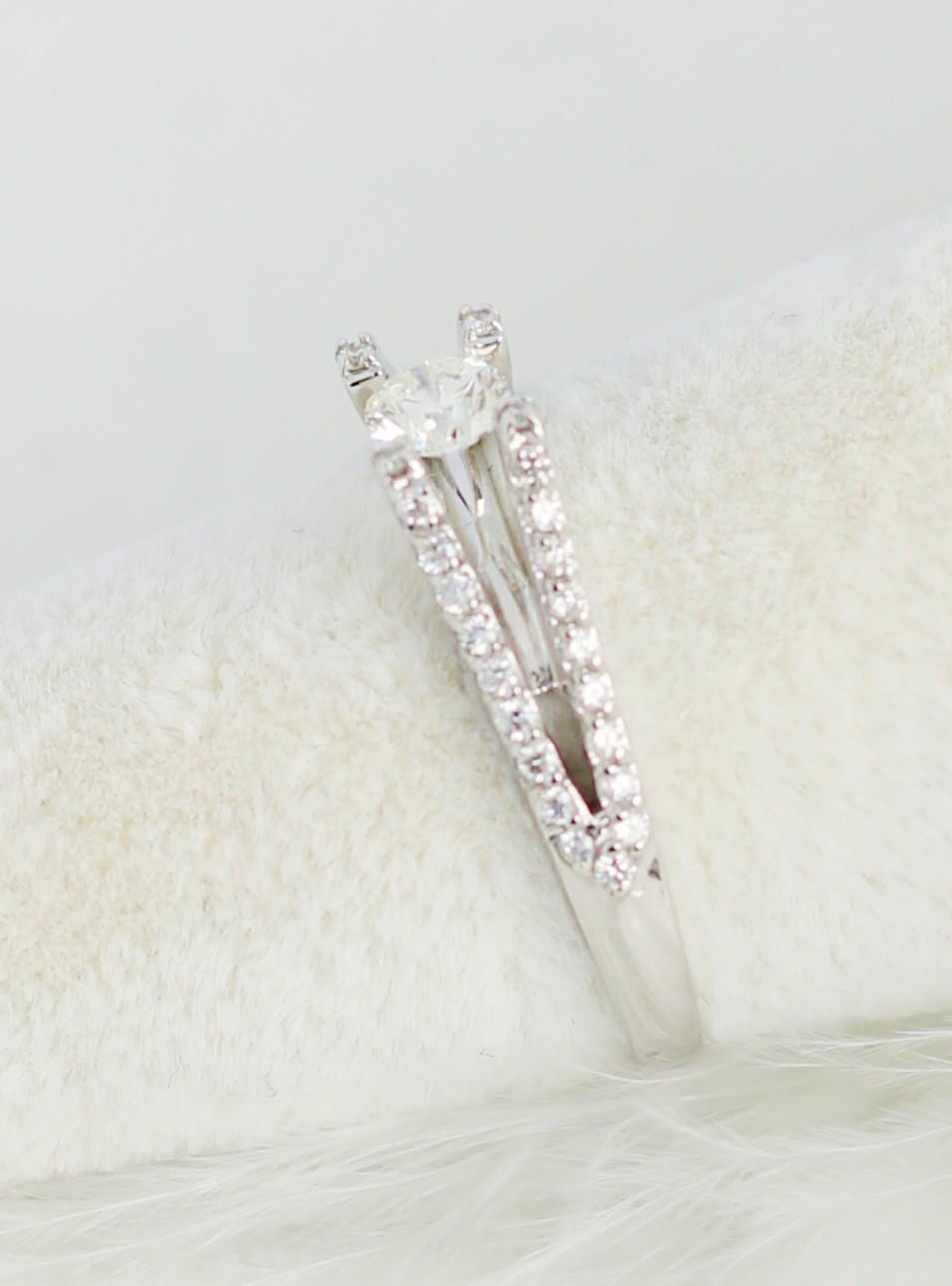 Diamond Solitaire Ring 14 Carat