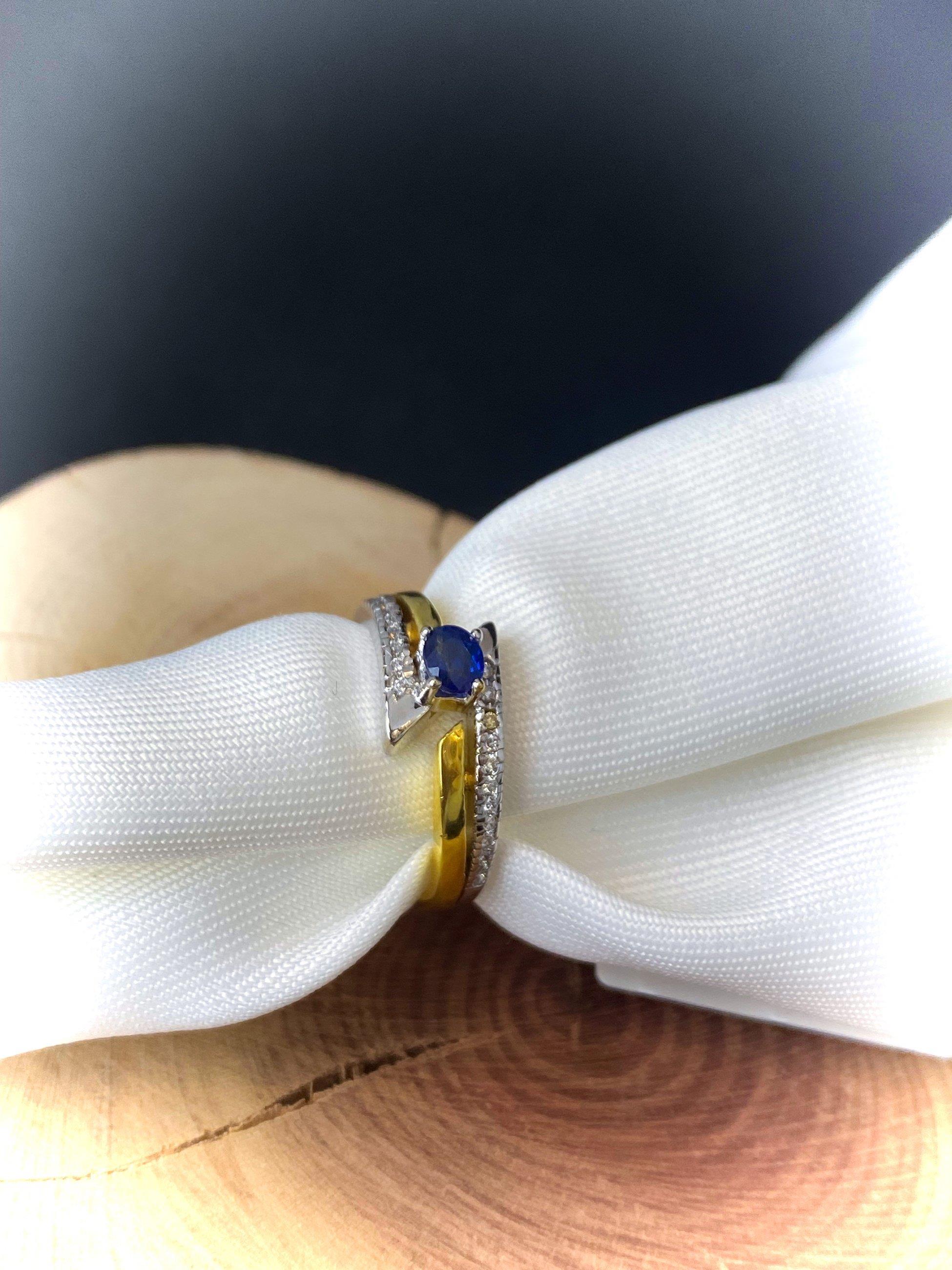 2 Color Diamond Ring with Sapphire Stone 18 Carat