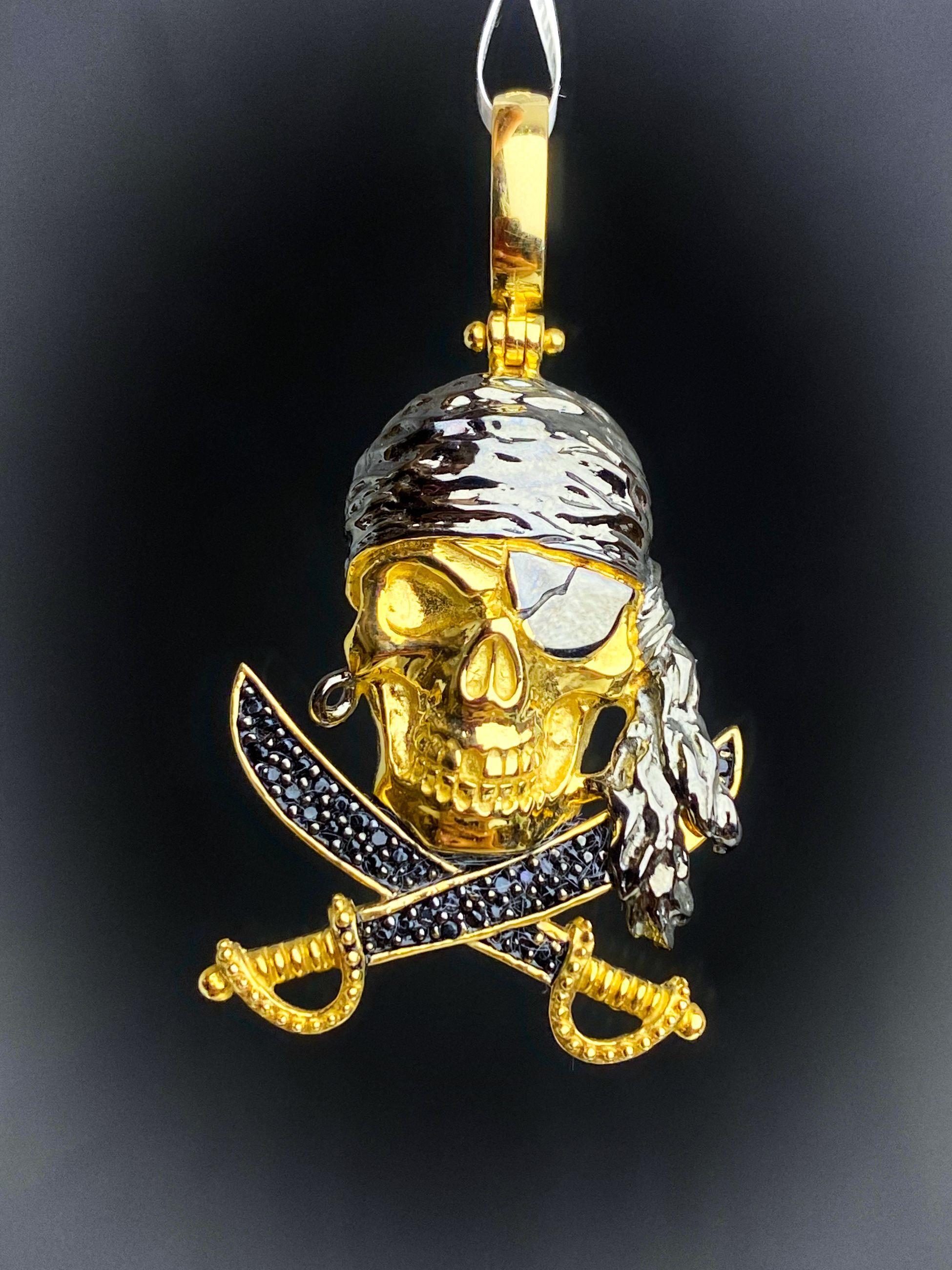 Black Zircon Stone Pirate Head Figure 14 Carat