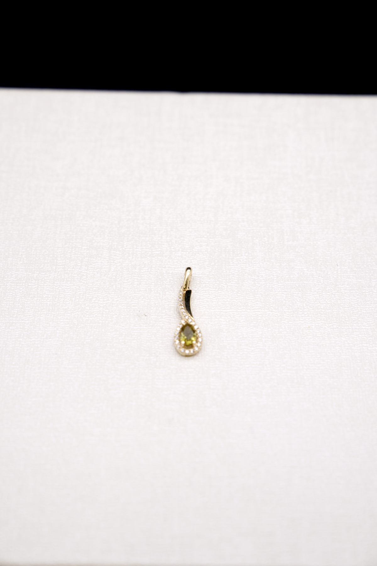 Sultanit Taşlı Kolye Ucu 14 Ayar