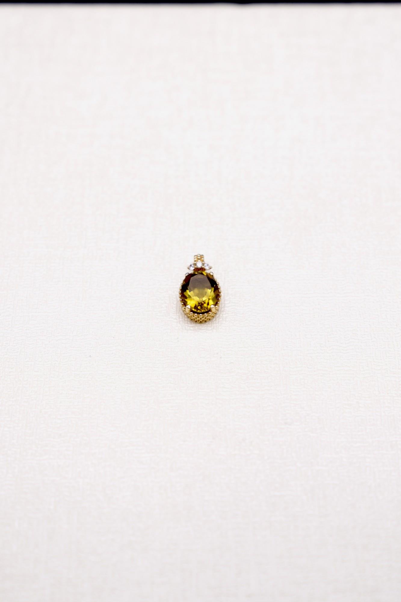 Sultanit Taşlı Kolye Ucu 14 Ayar