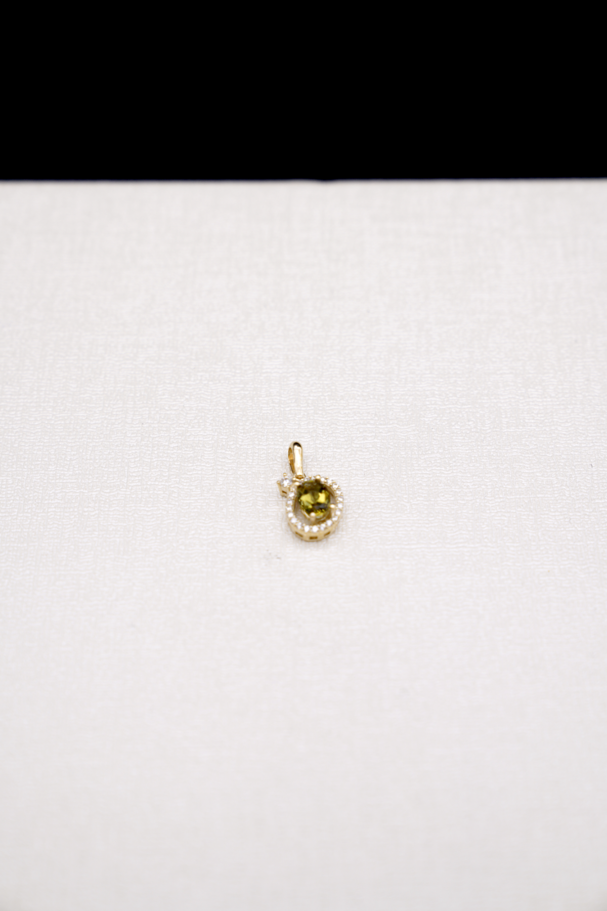 Sultanit Taşlı Kolye Ucu 14 Ayar