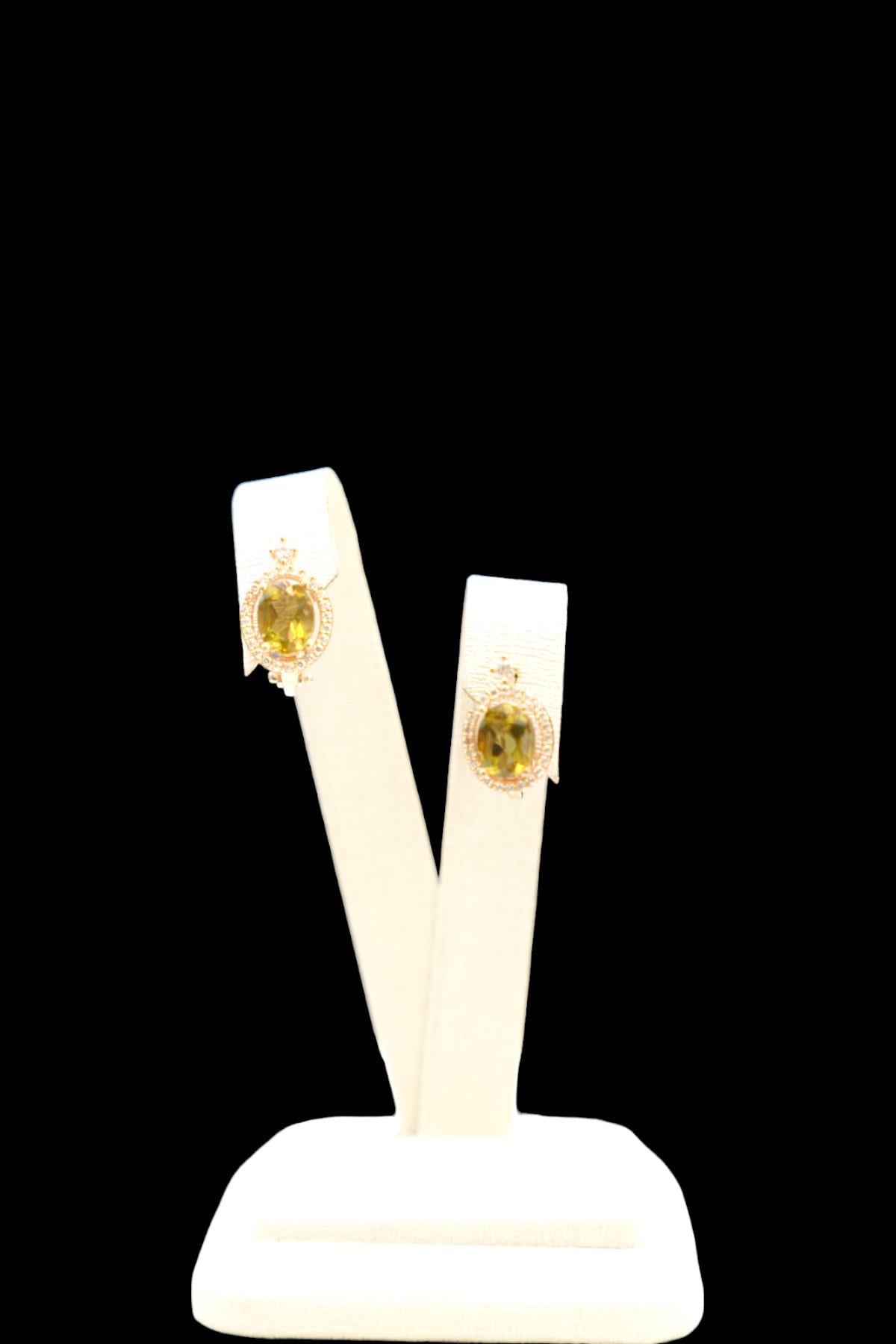 Sultanit Taşlı Küpe 14 Ayar