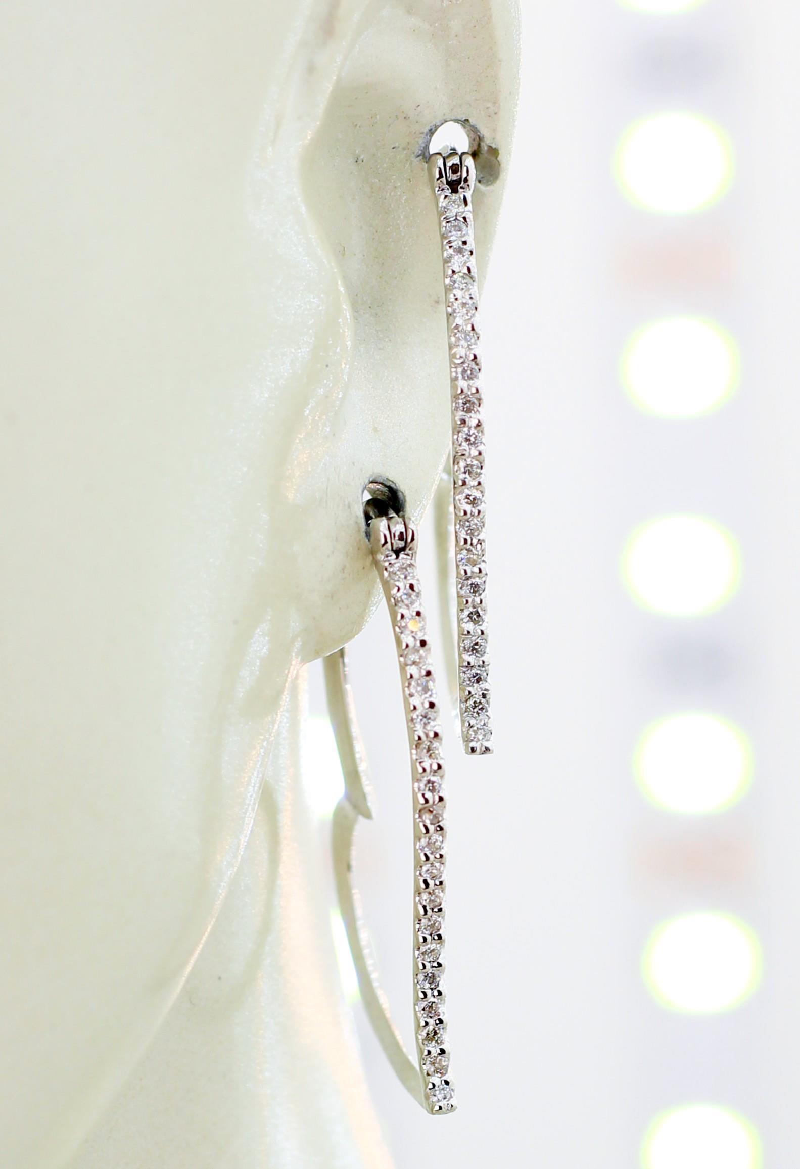 Suyolu Heart Figured Diamond Earring 18 Carat