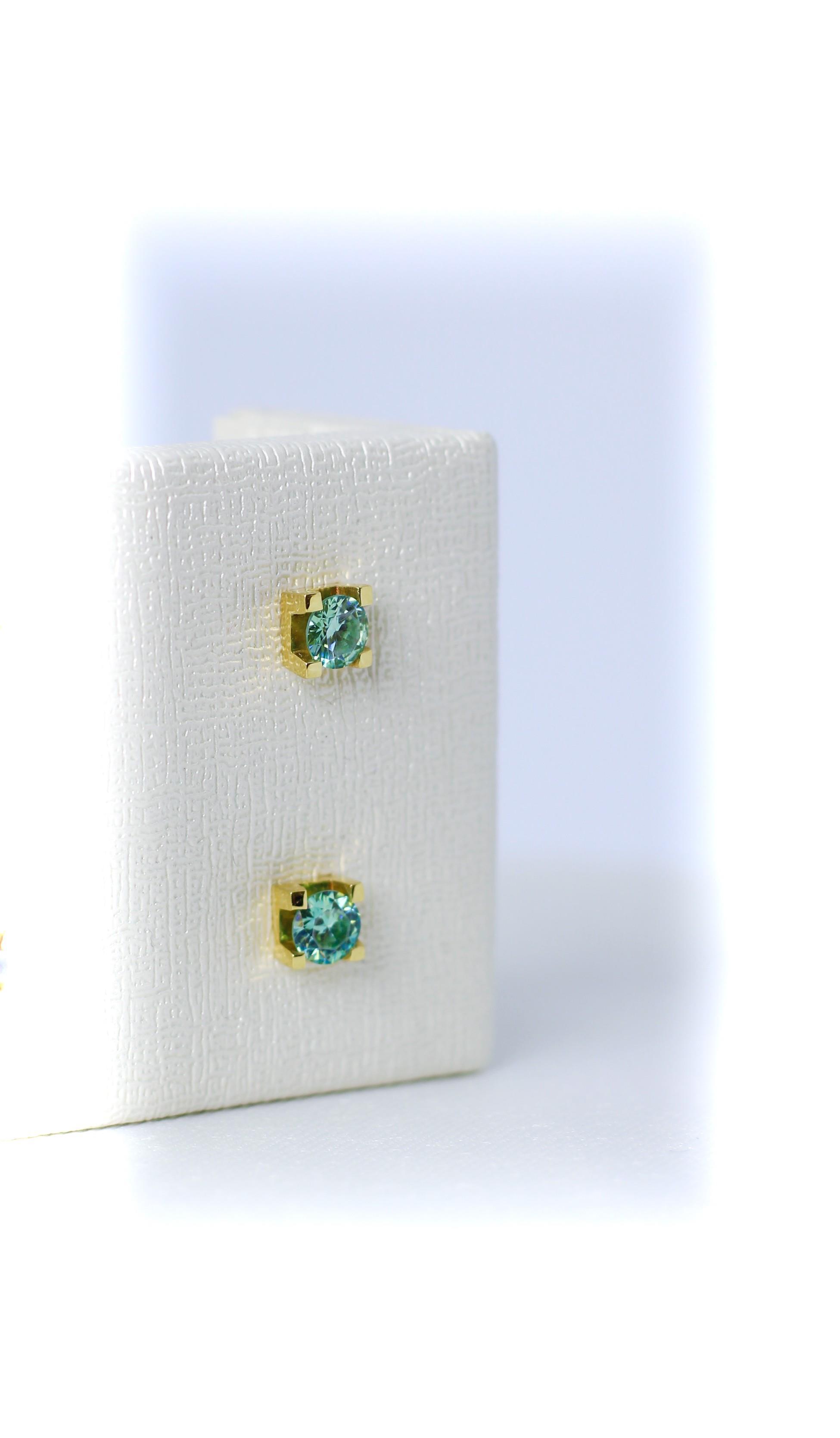 Solitaire Blue Moissanite Stone Diamond Earring14 Carat