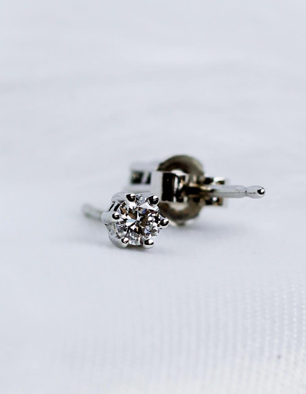Solitaire Diamond Earring 14 Carat
