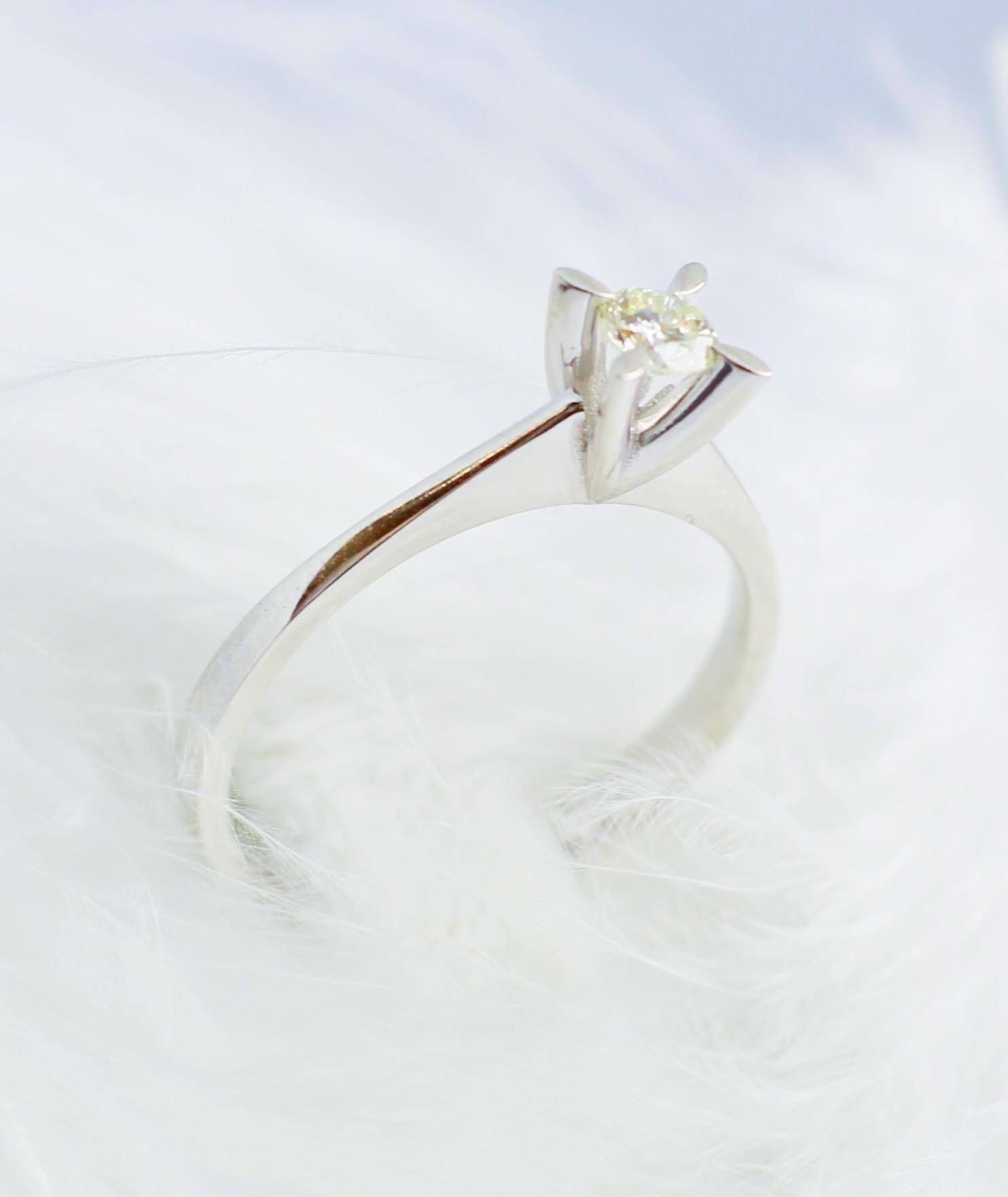 Solitaire Diamond Ring 14 Carat