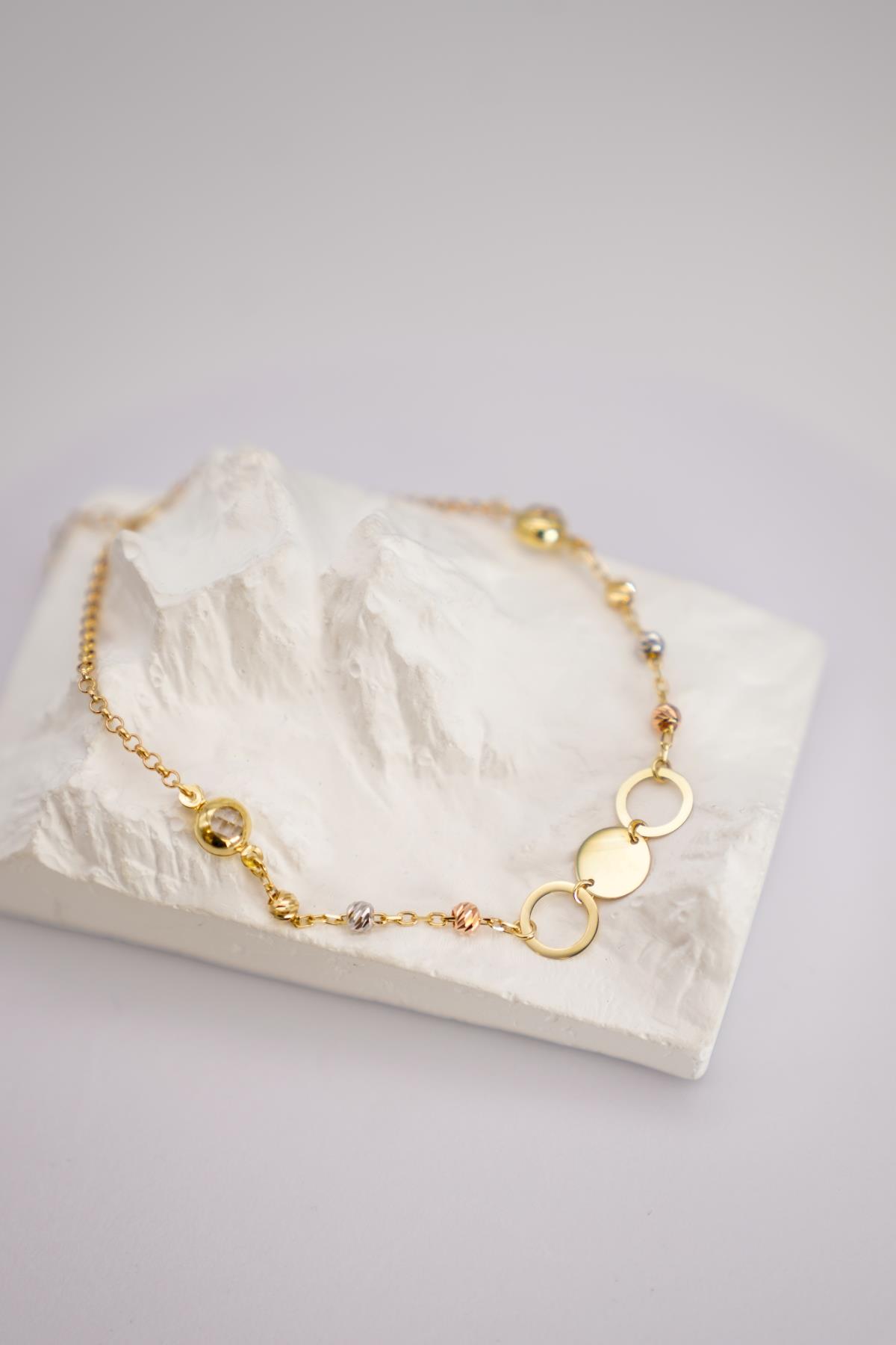 Üç Renkli Halkalı ve Pullu 14 Ayar Altın Dorika Detaylı Modern Tasarım Bileklik