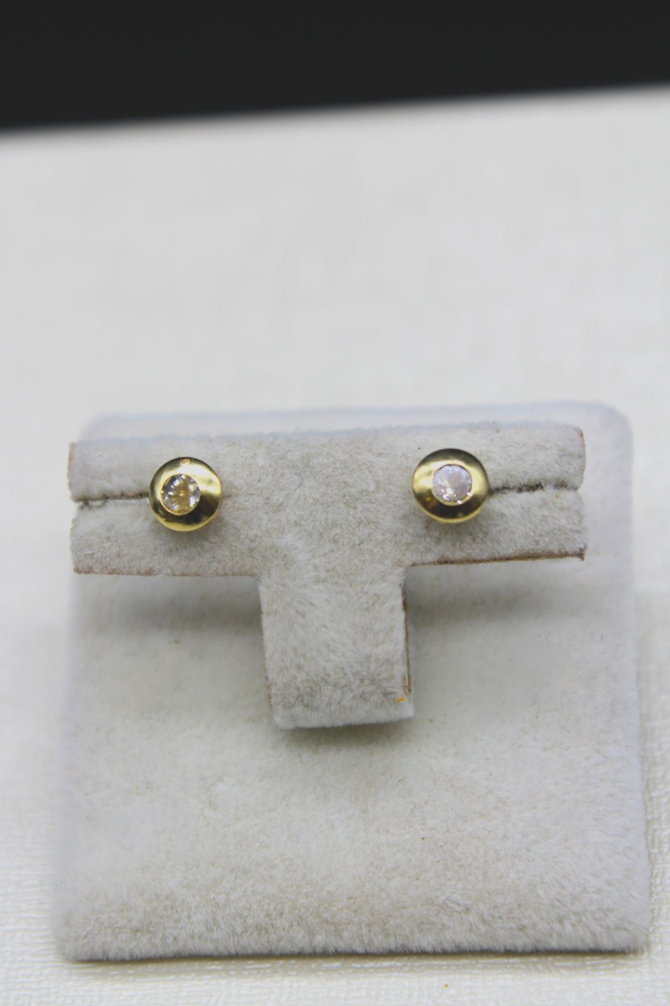 Zirkon Taşlı Tohum Küpe 14 Ayar