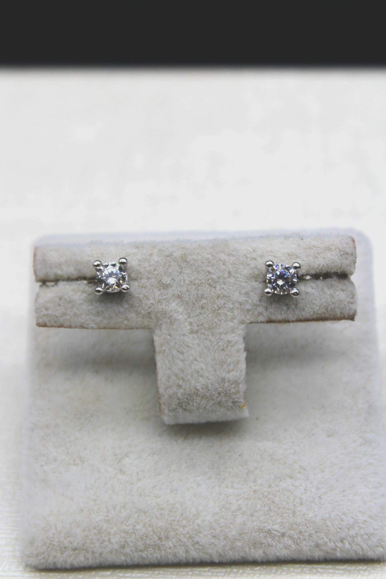 Zirkon Tektaş Küpe 14 Ayar