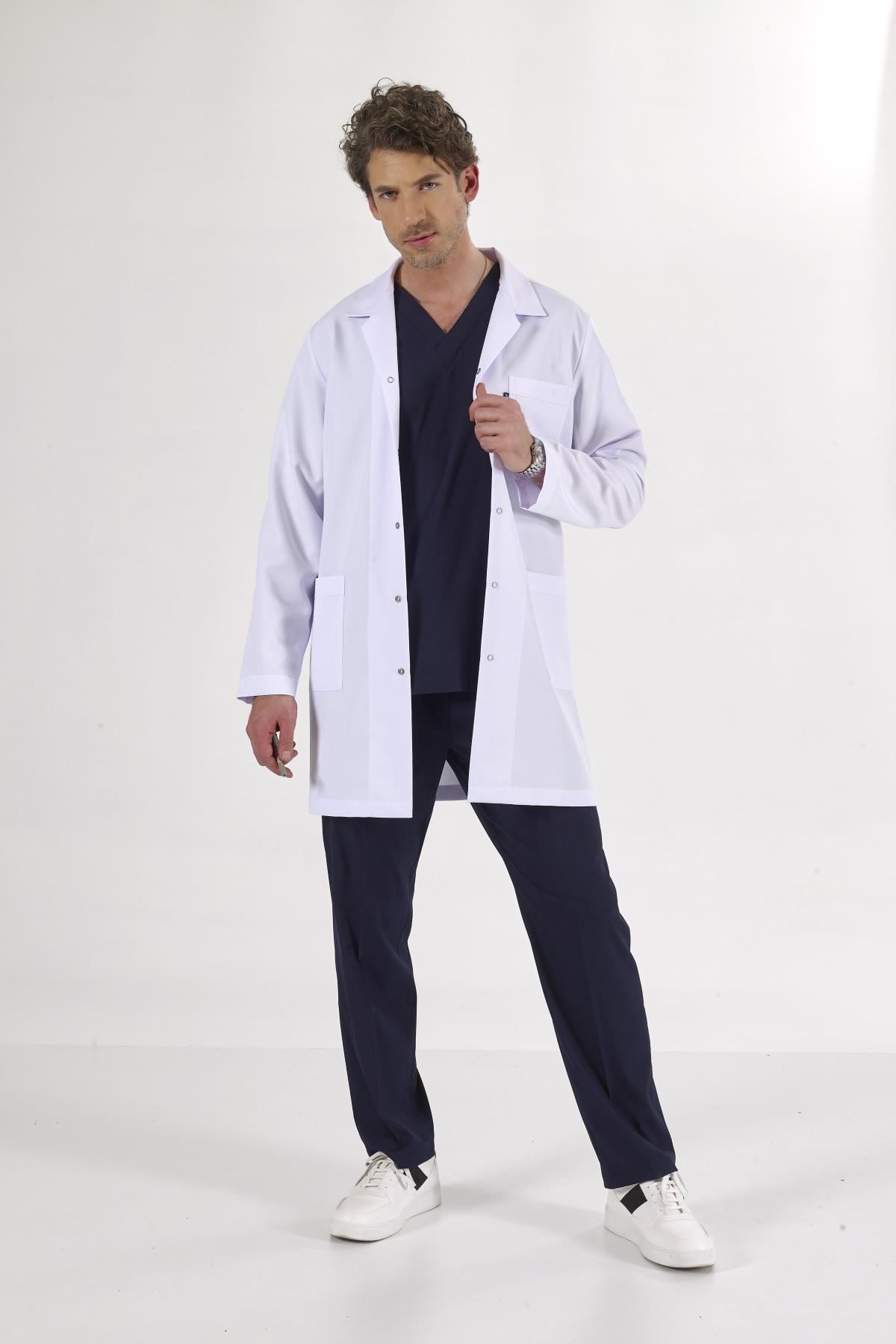 LİKRALI, UZUN BOY, KLASİK YAKA, ERKEK DOKTOR ÖNLÜĞÜ