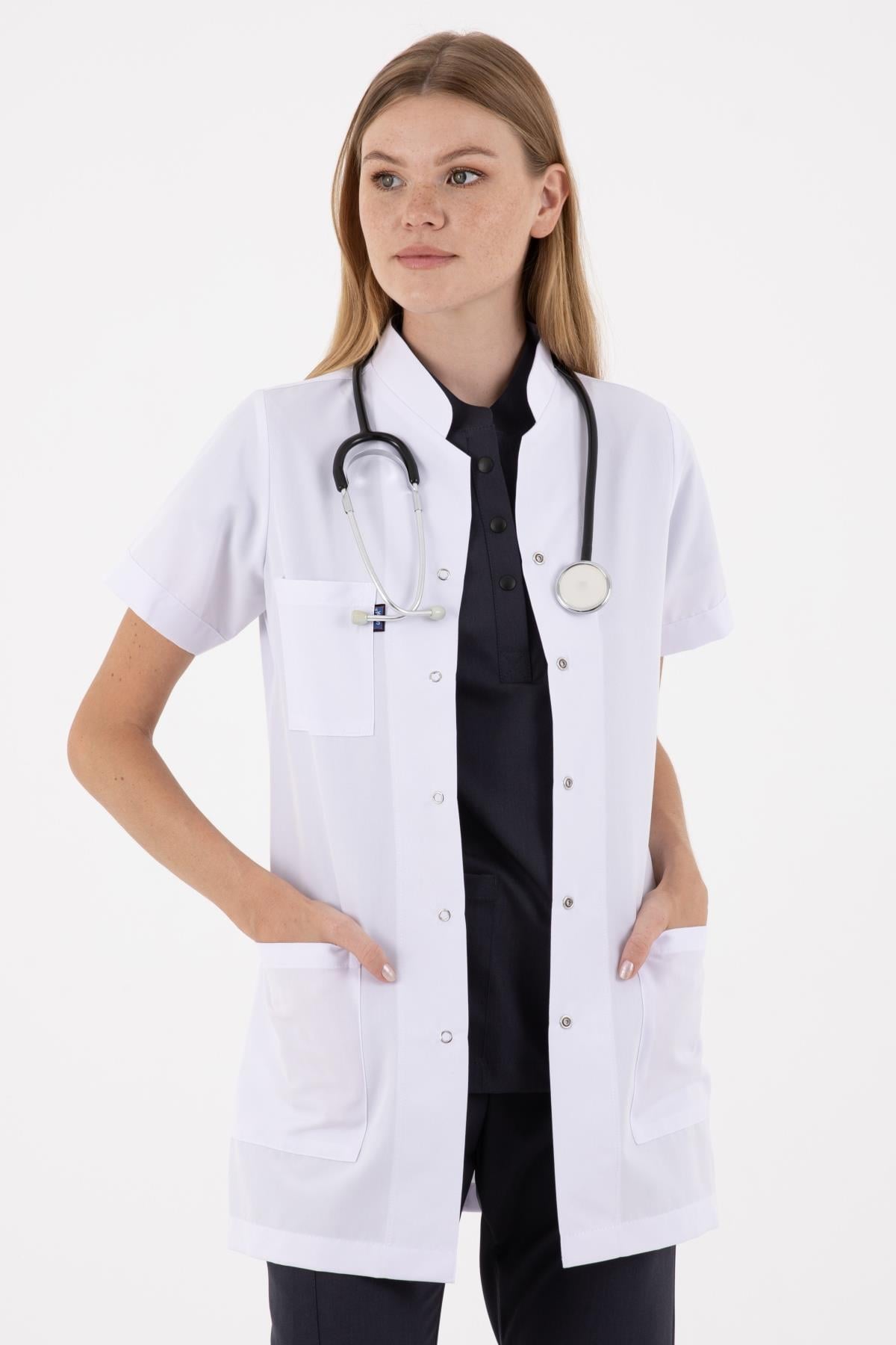 TUNİK BOY, KISA KOL, HAKİM YAKA, KADIN DOKTOR ÖNLÜĞÜ