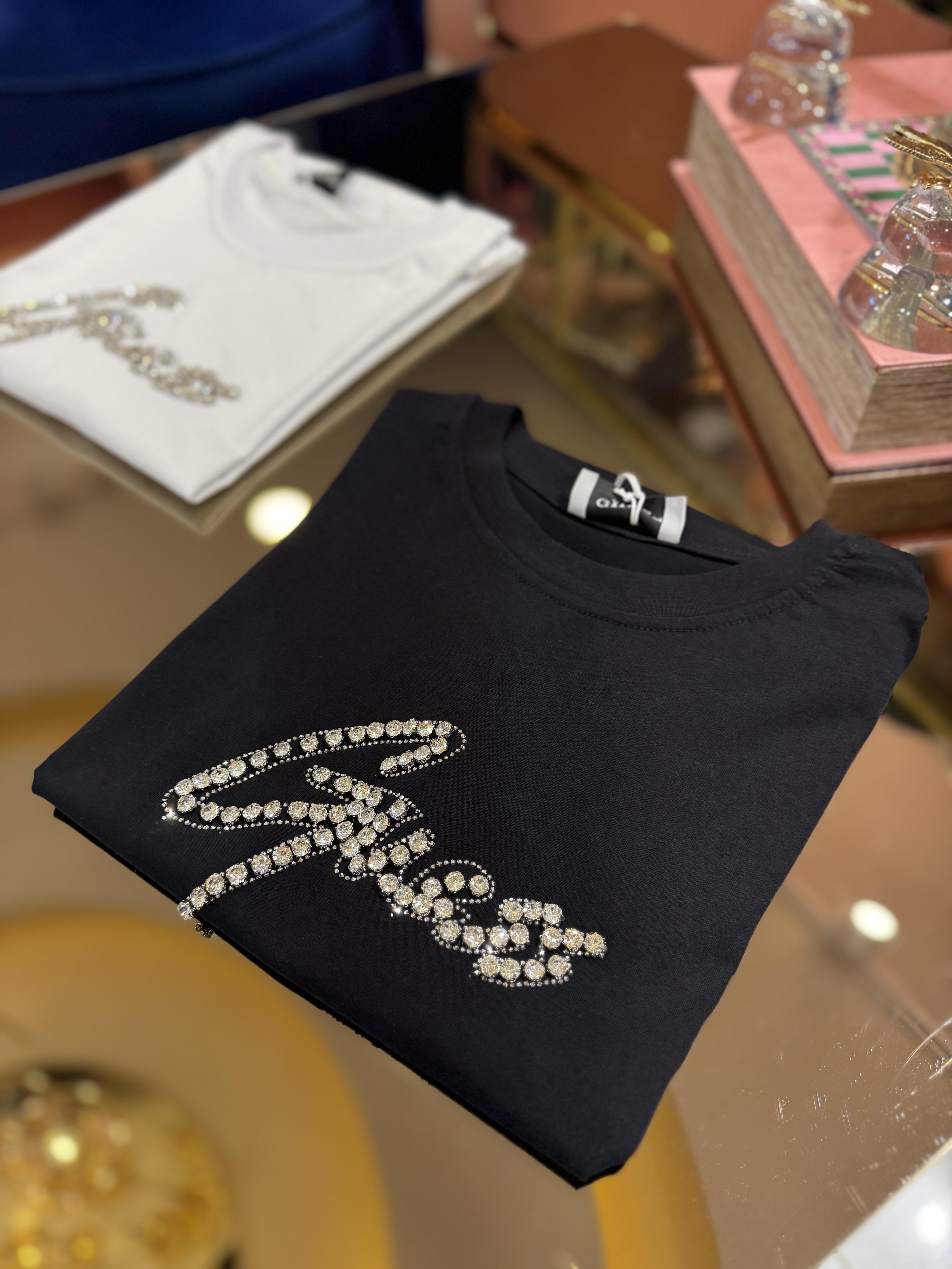 Marka Taşlı Tişört Siyah