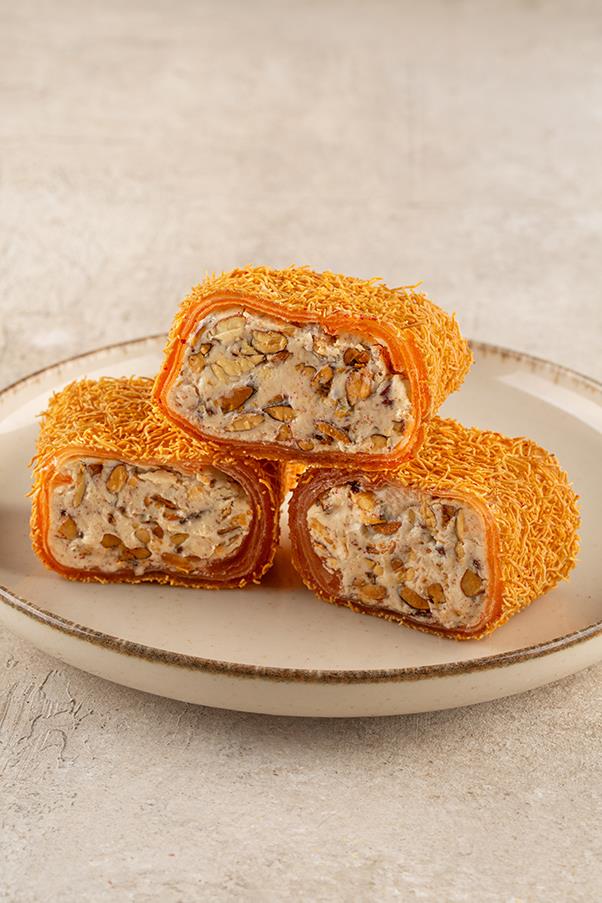 Kadayıflı Badem Sarma