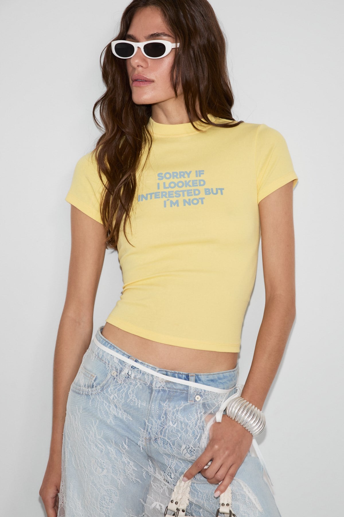 GALLURA Kadın Yumuşak Ve Esnek Kumaşlı Baskı Detaylı Yuvarlak Yakalı Kısa Kol Sarı T-Shirt