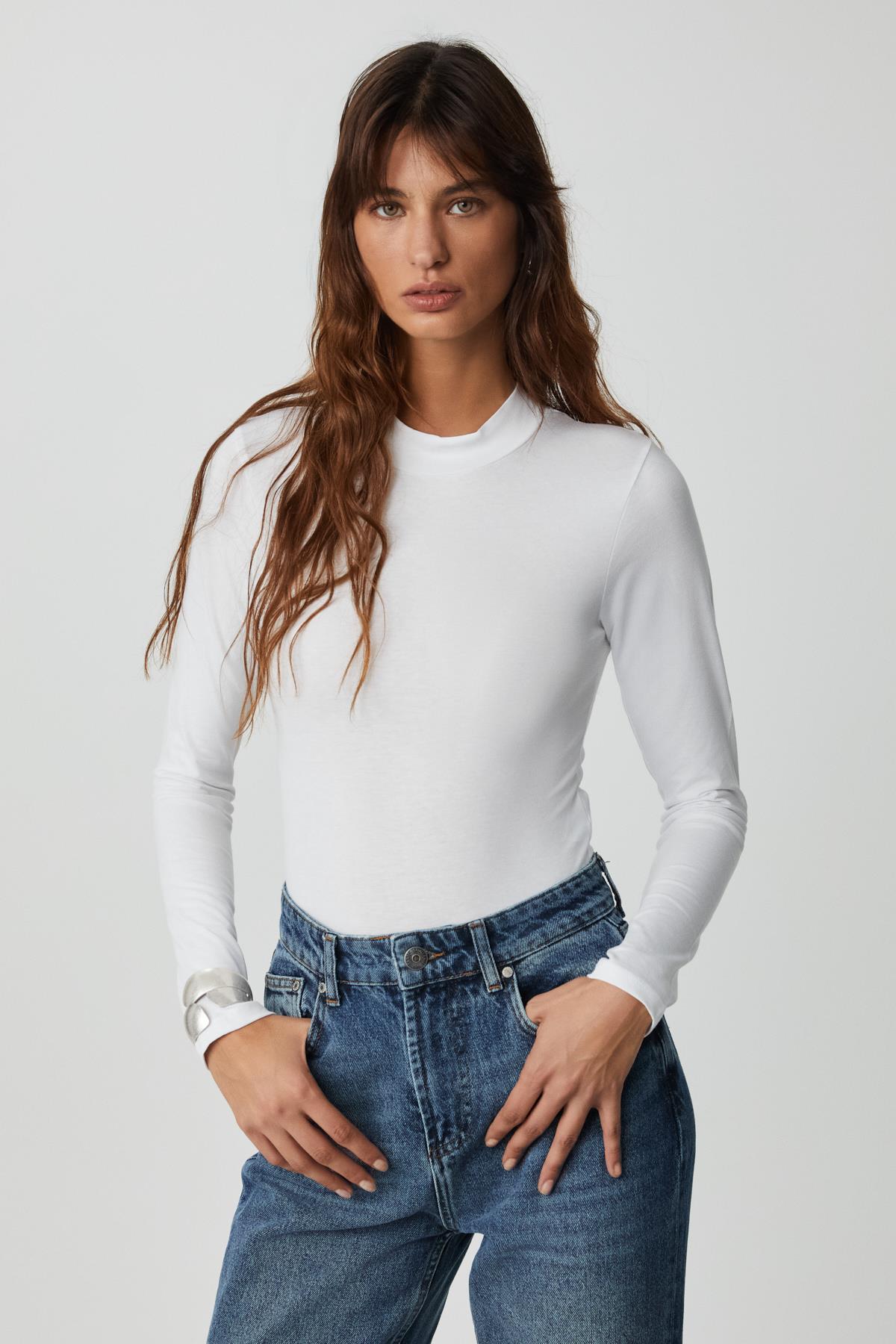 KAMILLA Kadın Uzun Kollu Yarım Balıkçı Yaka Beyaz Body
