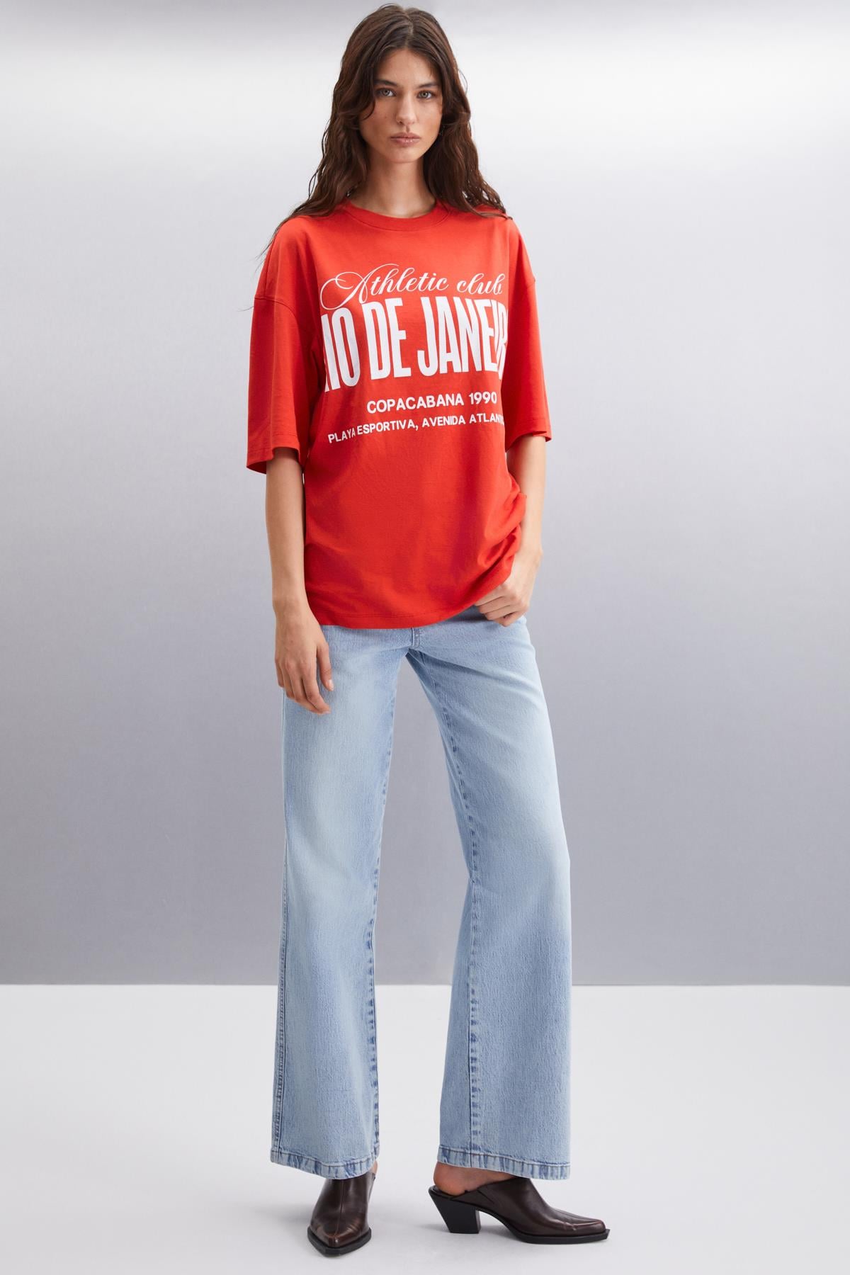MALIKA Kadın %100 Organik Pamuklu Şehir Tema Baskılı Oversize Bisiklet Yaka Kırmızı T-Shirt