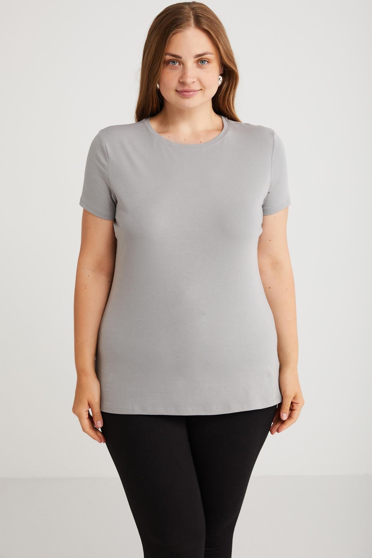 Mayra Kadın Slim Fit Dar Kalıp Bisiklet Yaka Basıc Gri Büyük Beden T-shirt