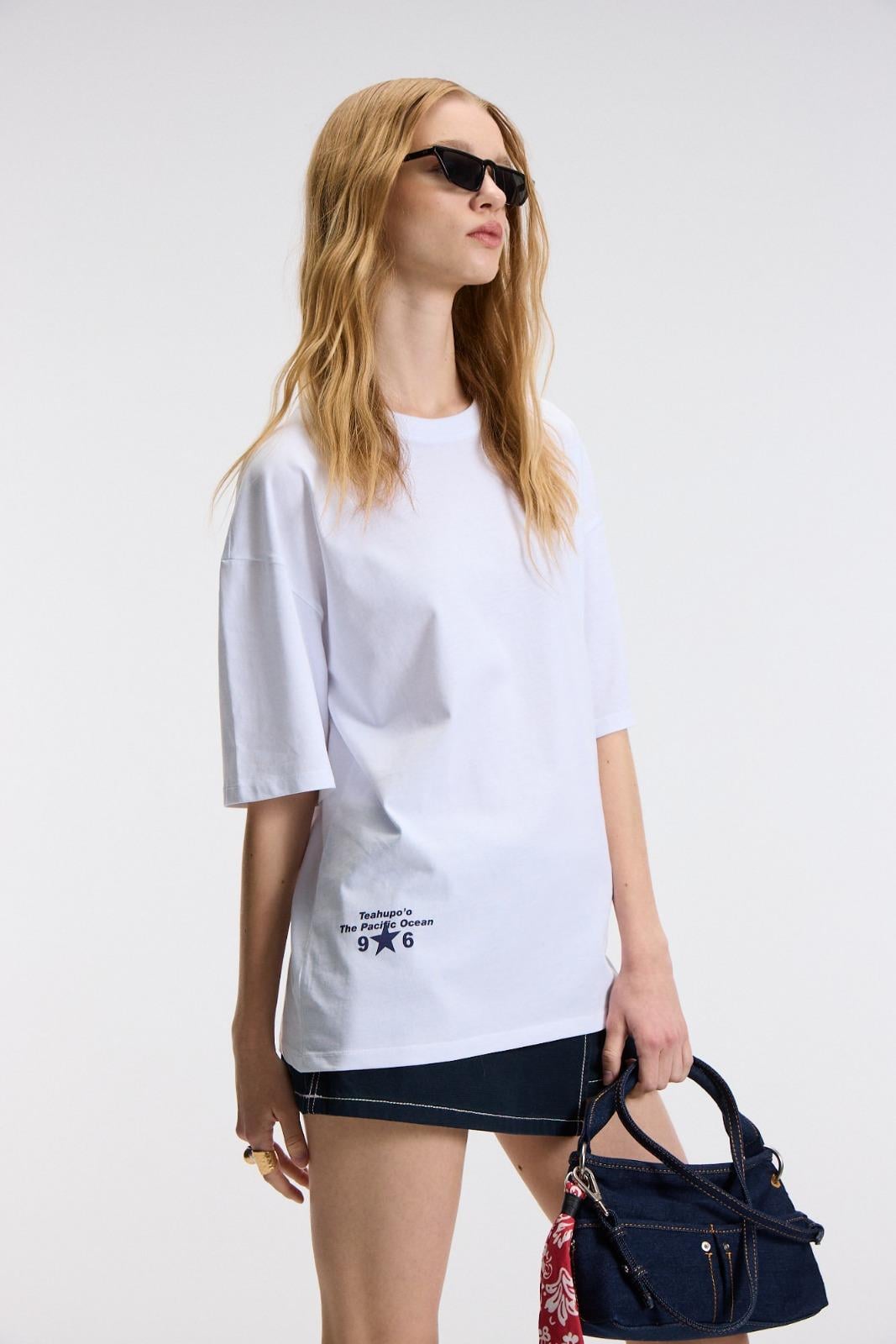 TAVENA Kadın %100 Pamuk Baskılı Oversize Fit Kısa Kollu Yuvarlak Yaka Beyaz T-Shirt