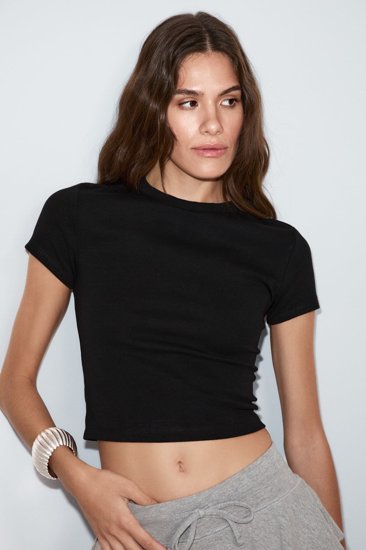 ZOLEN Kadın Yumuşak Ve Esnek Kumaşlı Organik Pamuklu Kısa Kollu Crop Siyah T-Shirt