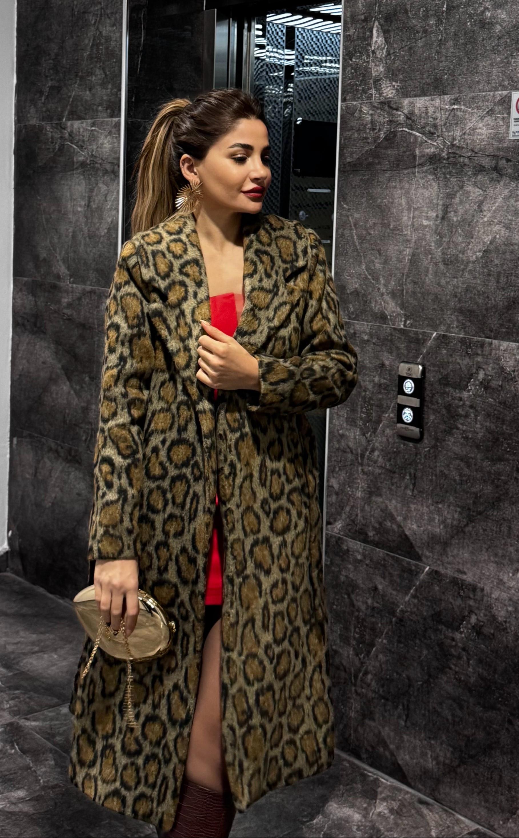  Leopar Desen İçi Astarlı Kaşe Kaban