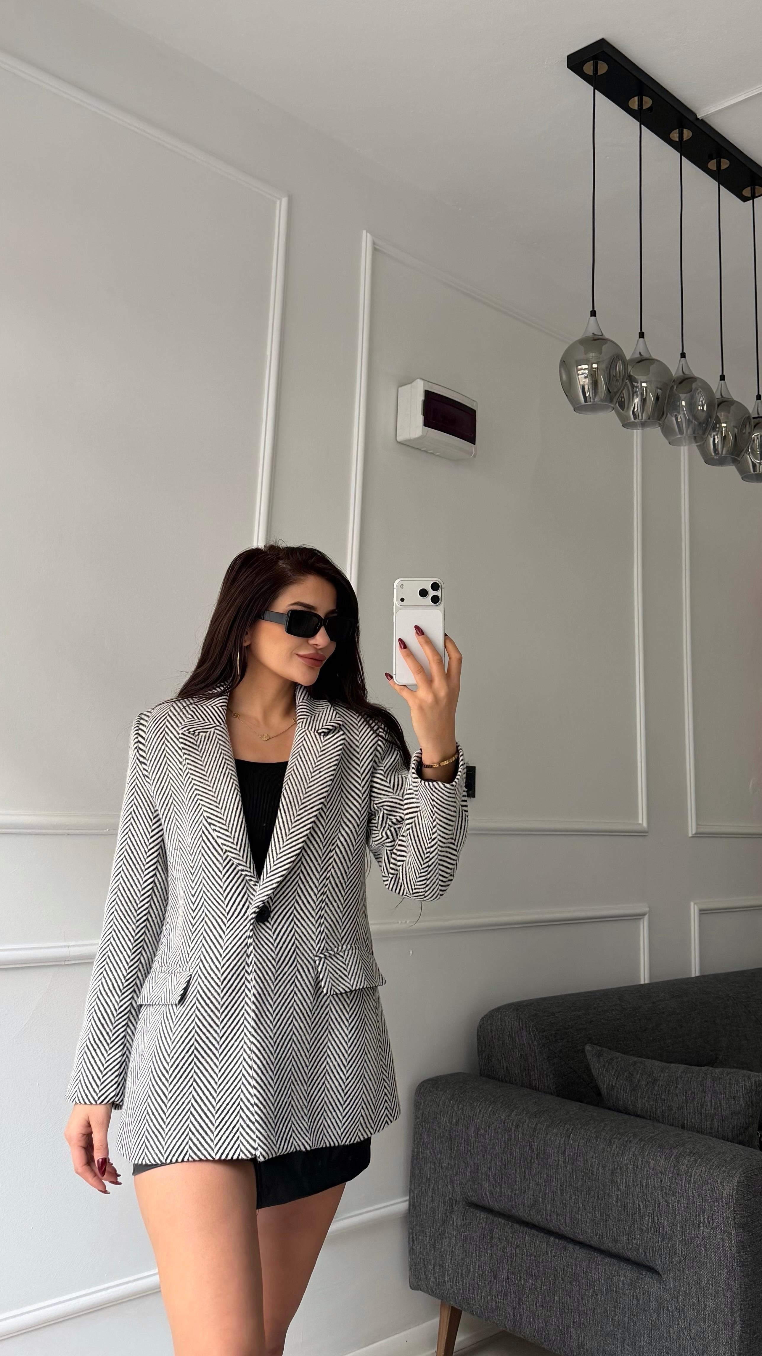 Balık Sırtı Desenli Blazer Kaşe Kumaş  Ceket - Siyah Beyaz