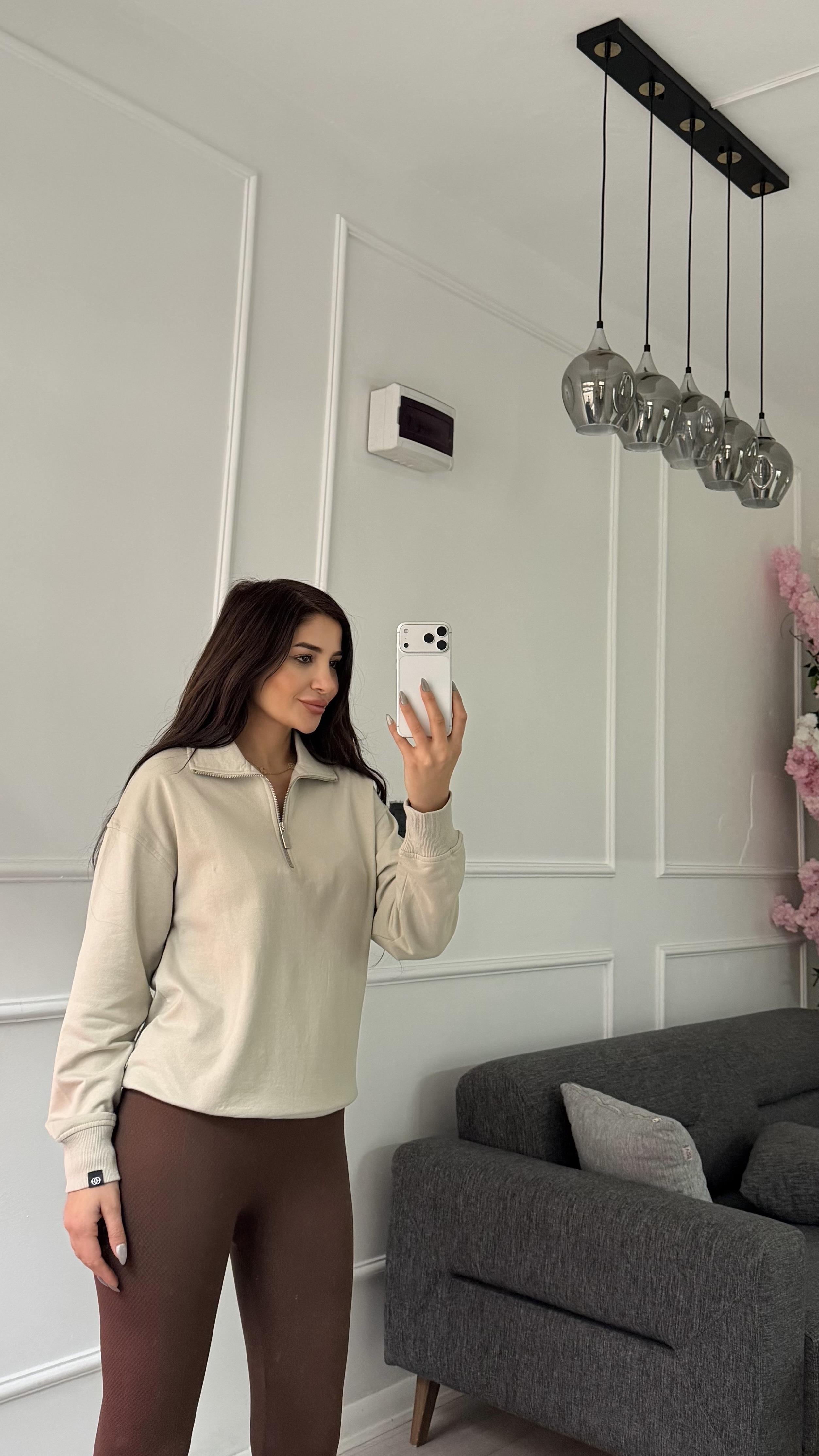 Bej Yarım Fermuarlı Yaka Swatshirt