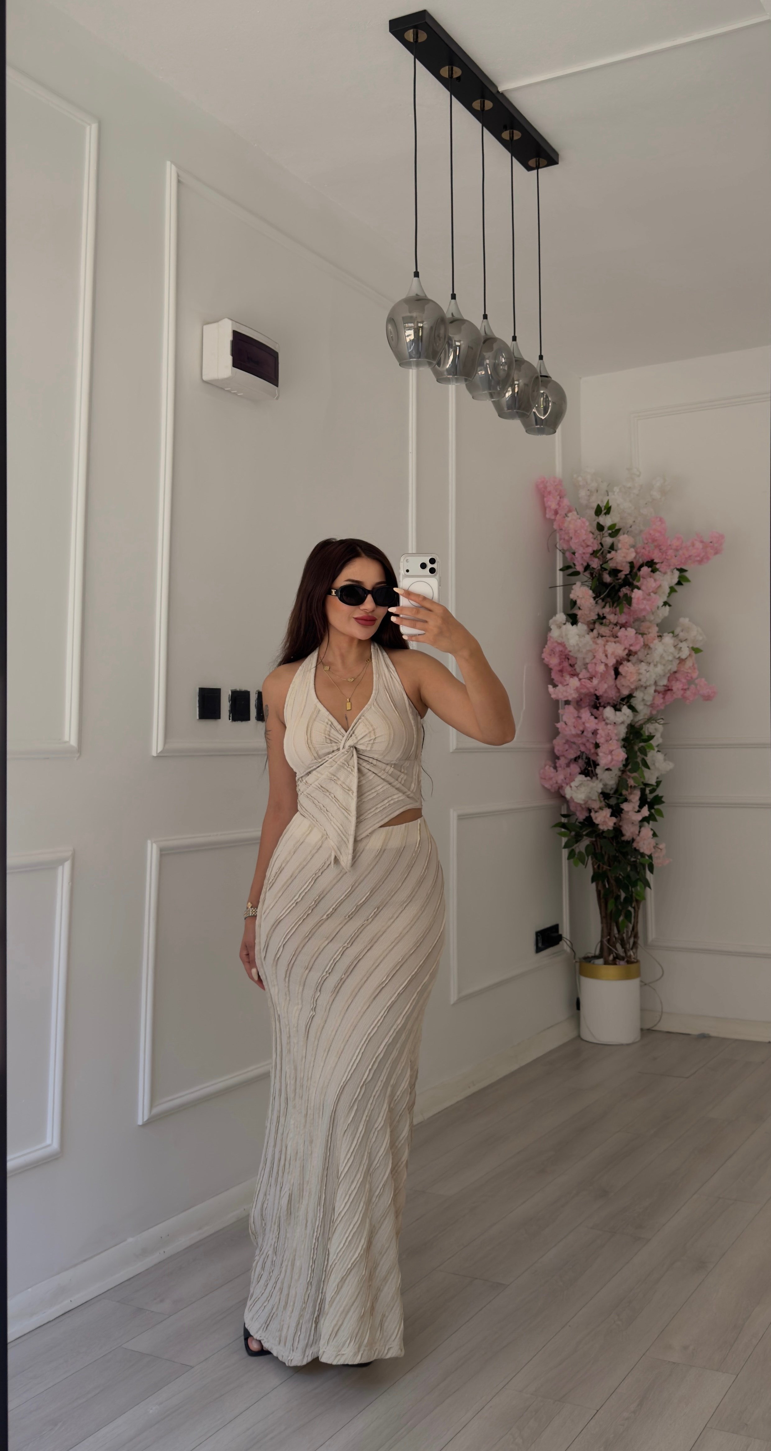 Bej Halter Yaka Bluz Etek Takım