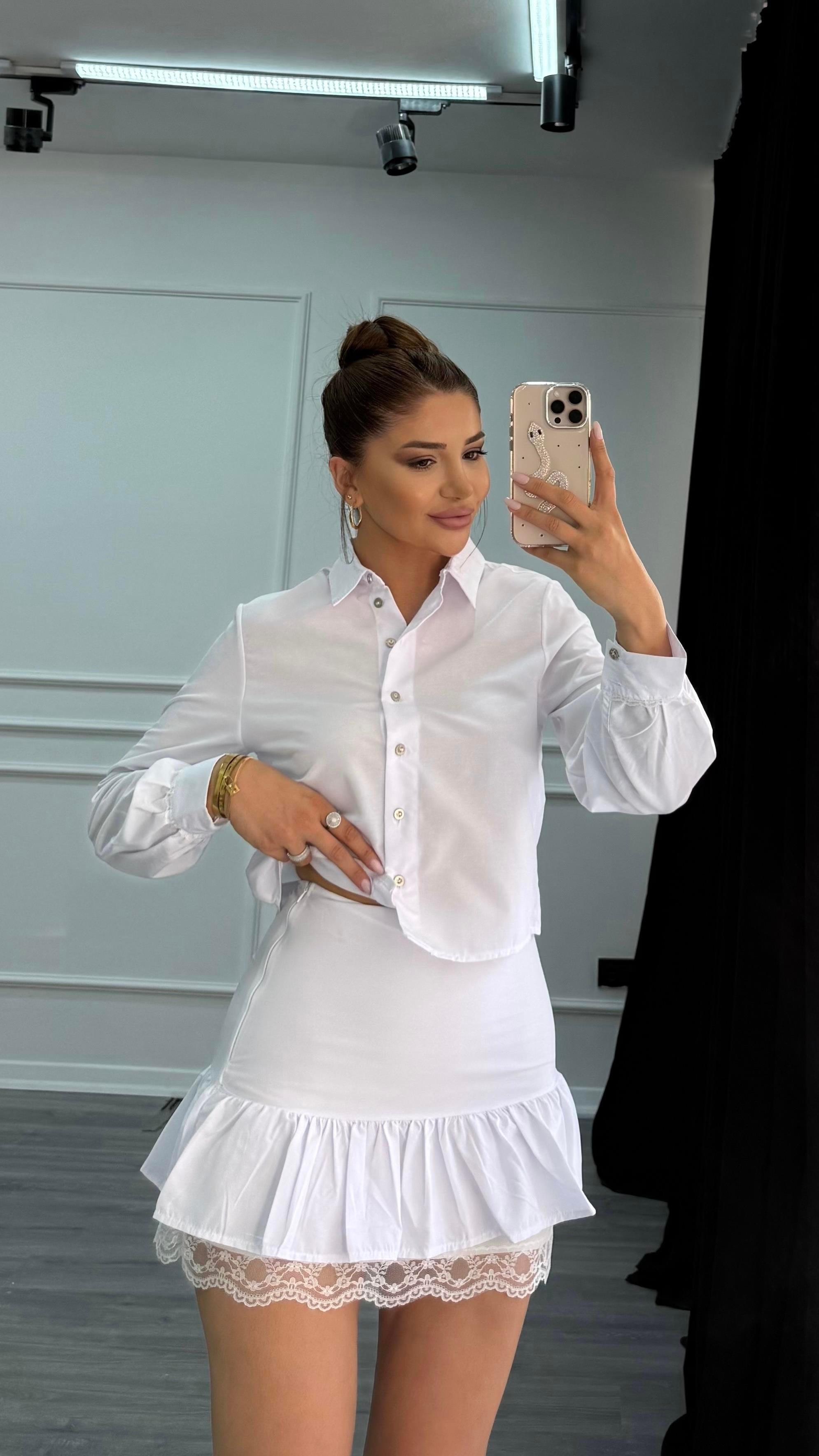 Datel detaylı etek gömlek beyaz  takım
