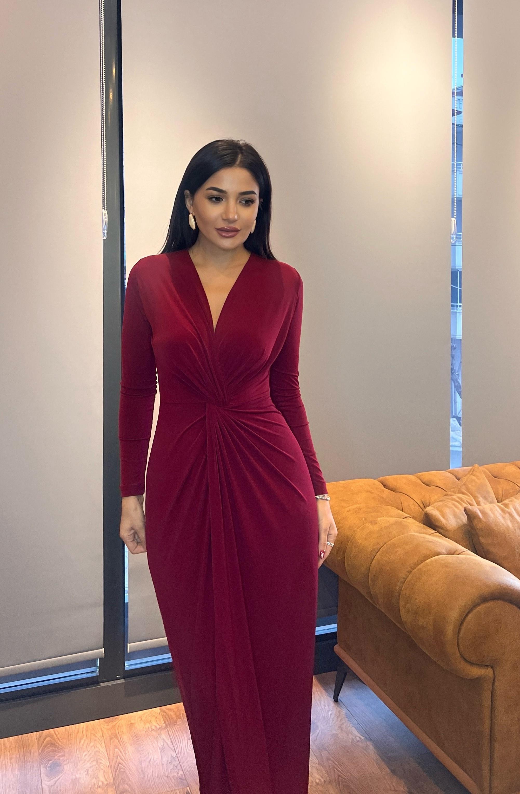 Daves Bordo Beli Düğüm Detaylı Önden Yırtmaçlı Elbise