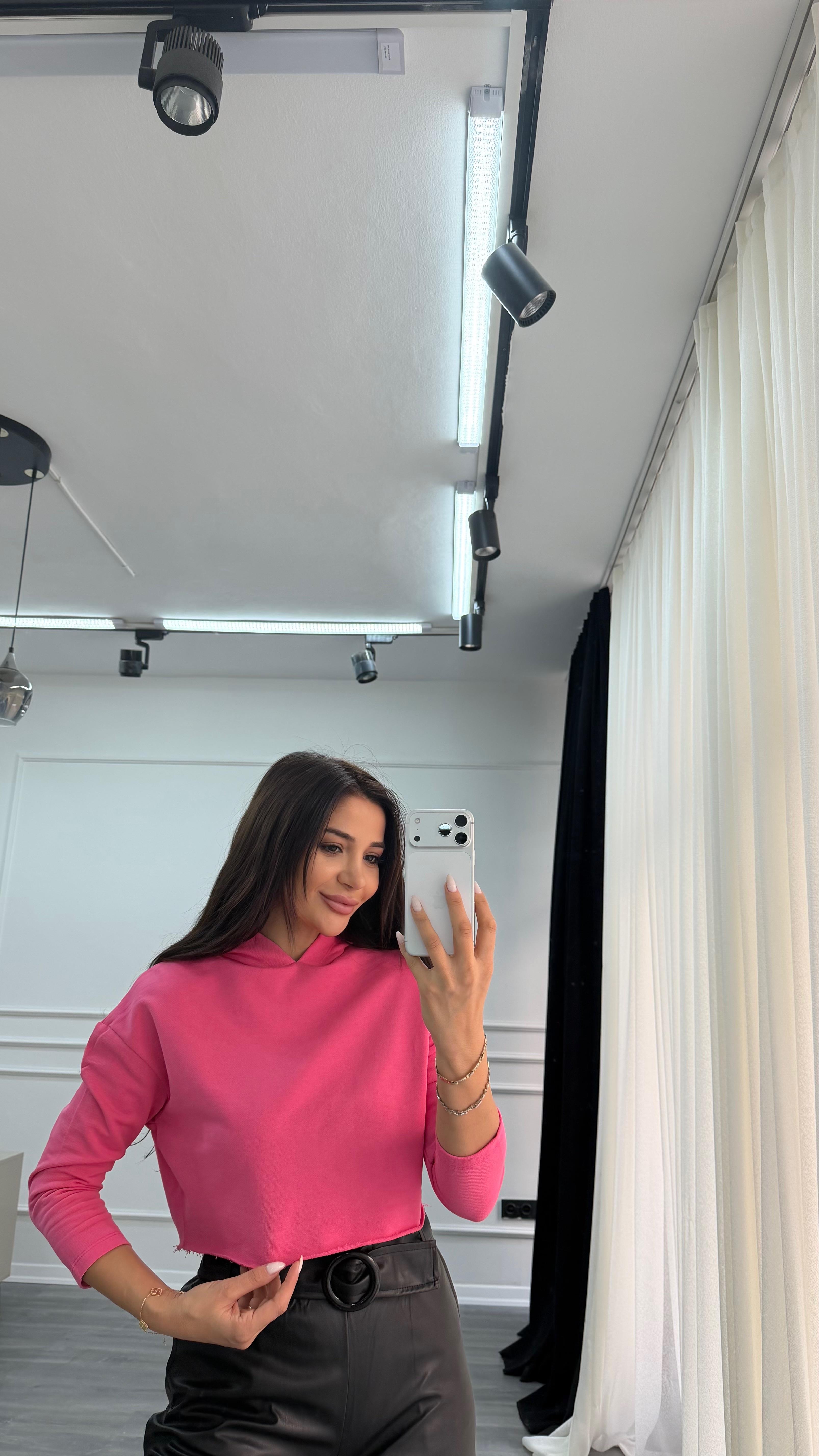 Fuşya Kapüşonlu Rahat Kalıp Crop Sweatshirt